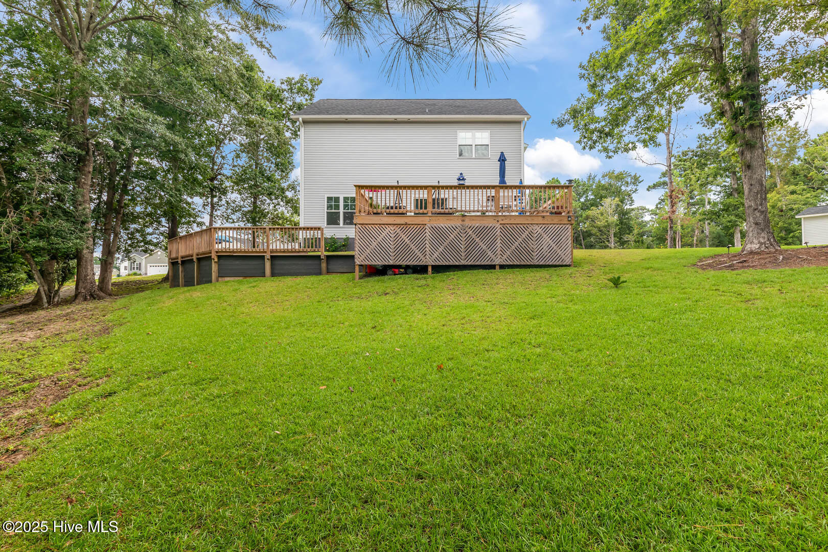 100544097 | Photo 67