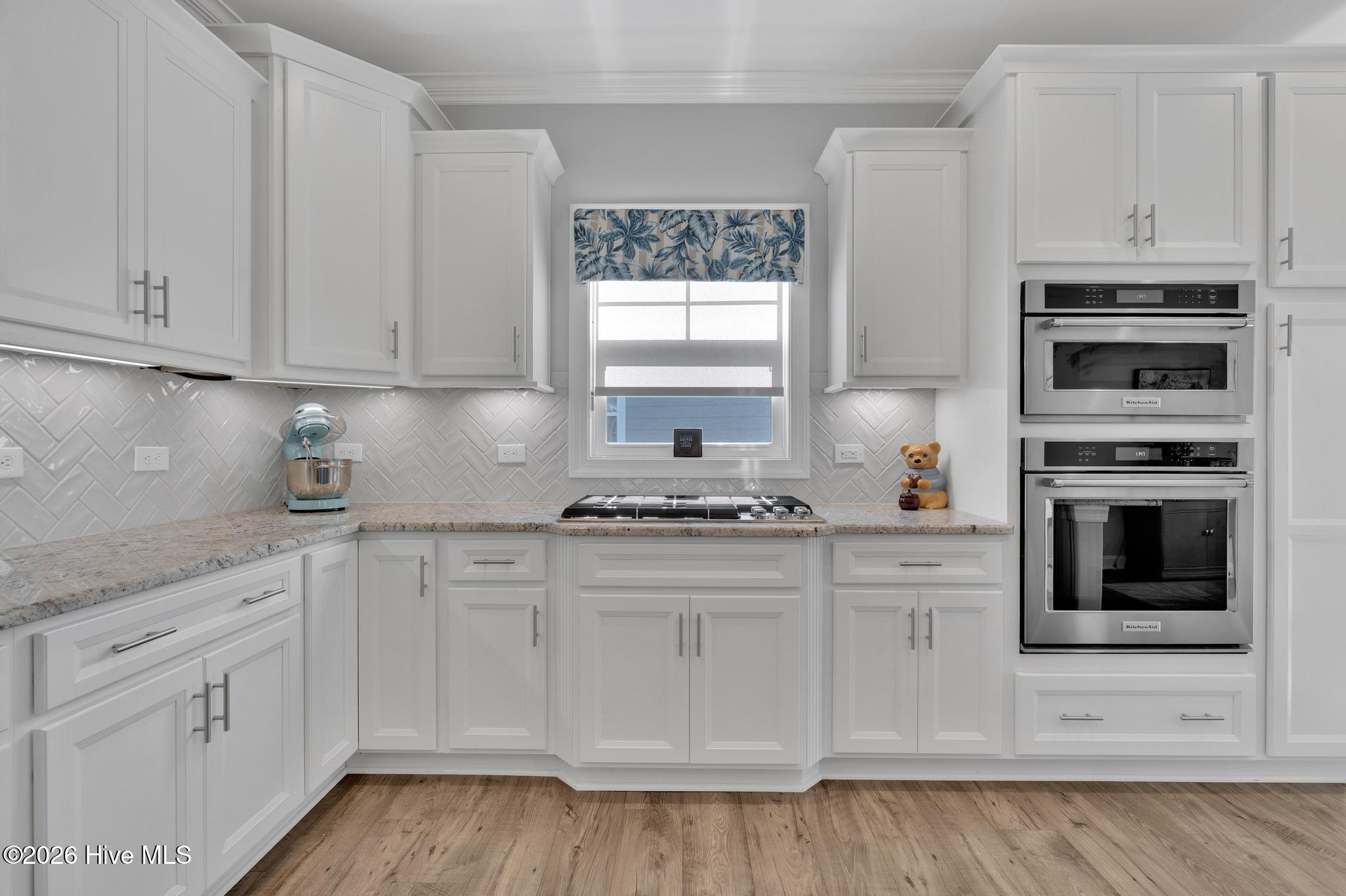 100549204 | Photo 21