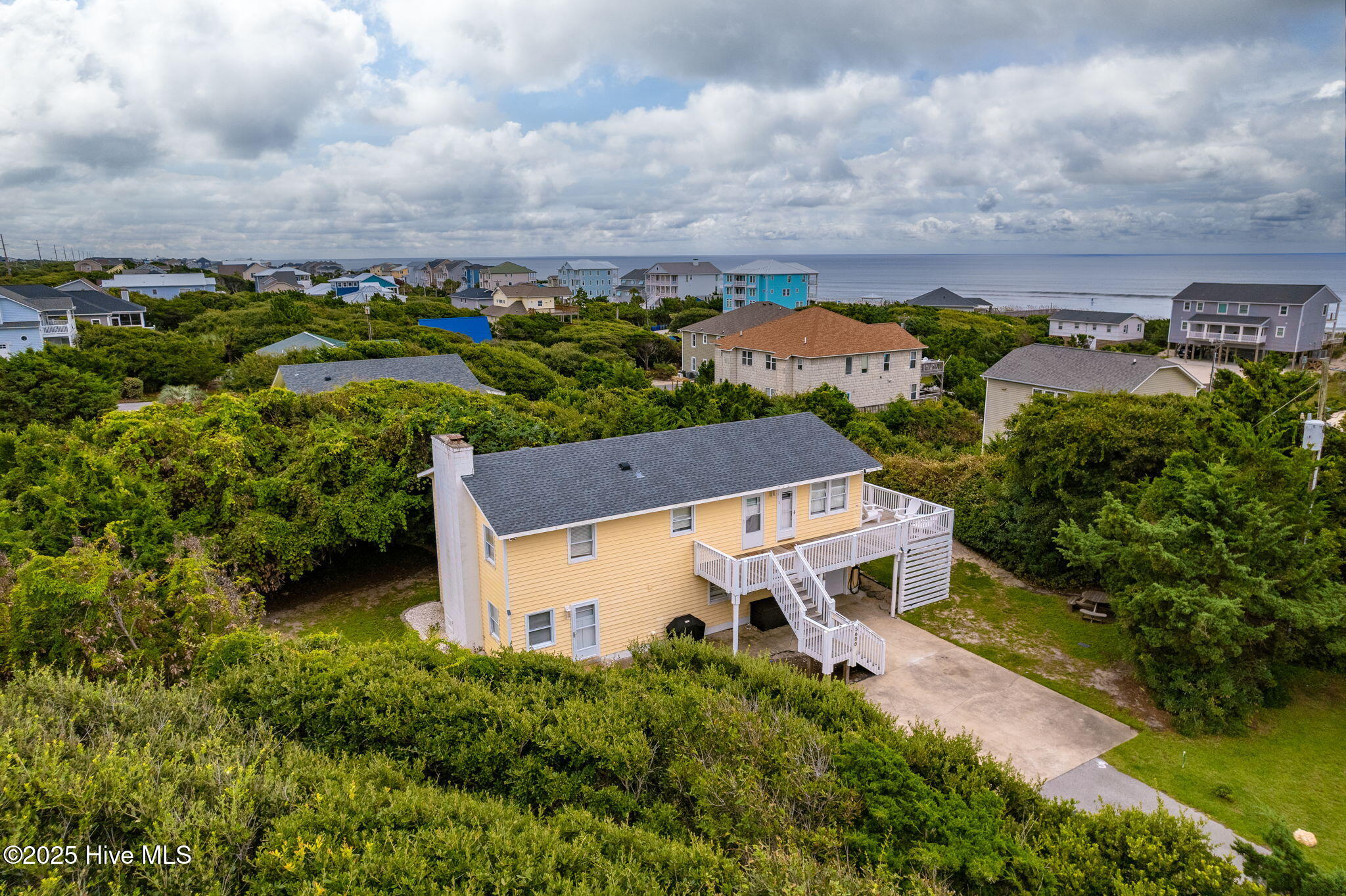 Homes for sale in Emerald Isle, NC | 5600 Beach View Ln, Emerald Isle, NC 28594 | MLS# 100527418