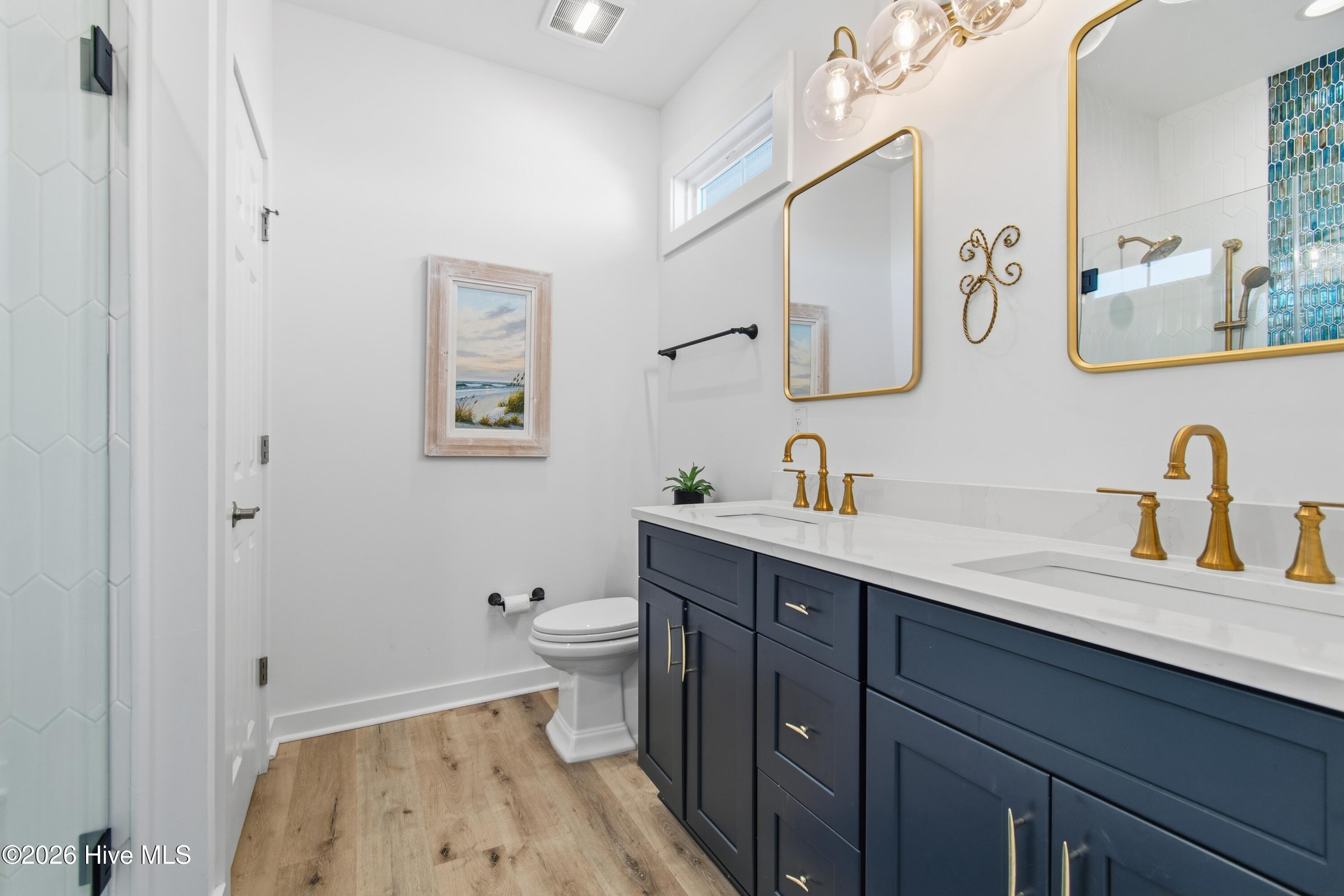 100547553 | Photo 52