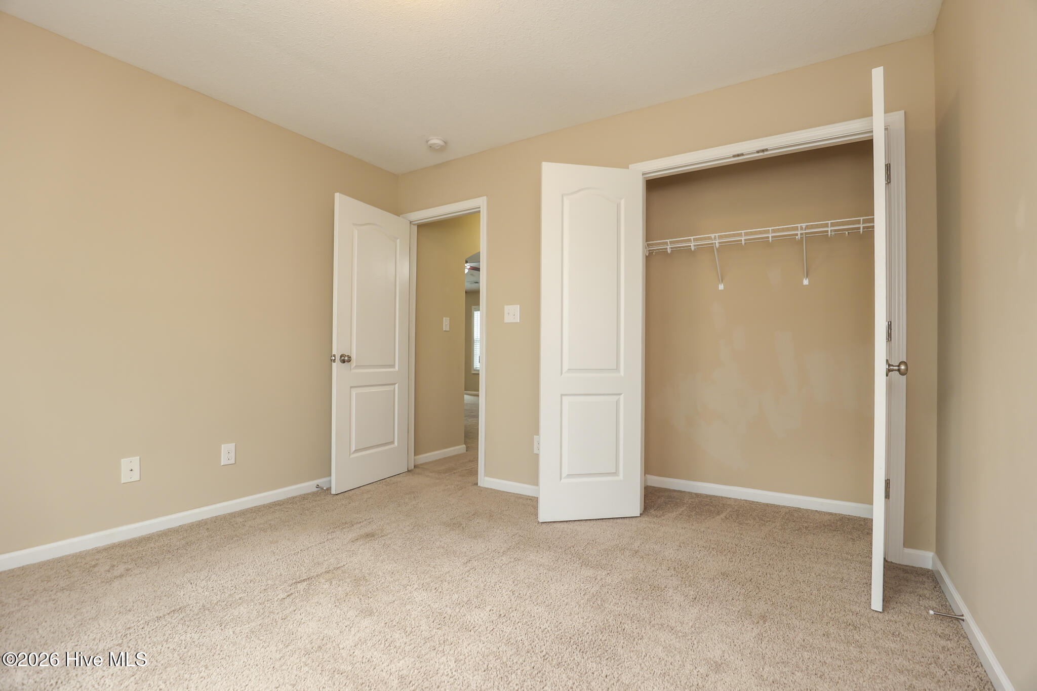 100562505 | Photo 21