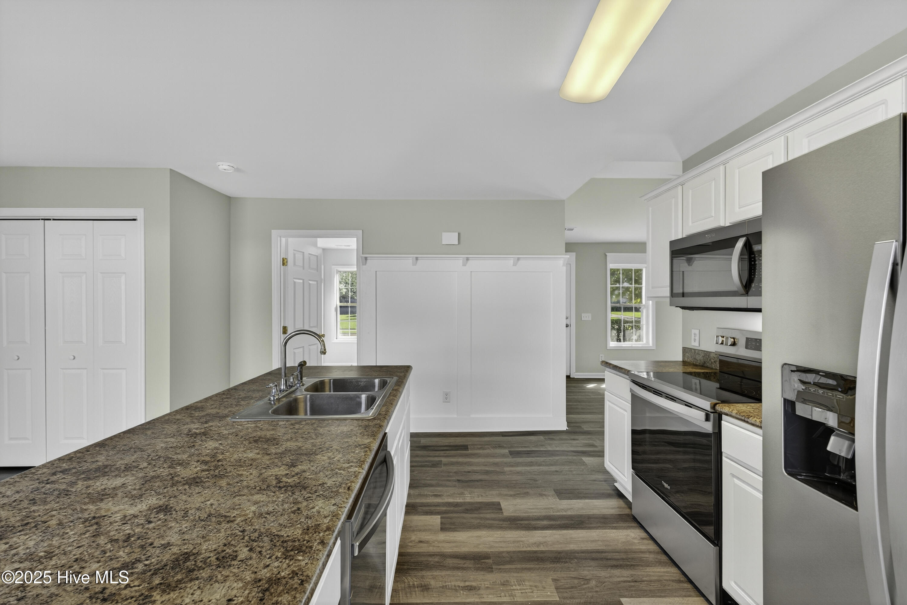204 Larchmont Court, Burgaw, NC 28425 – photo 19: 204LarchmontFinal-25