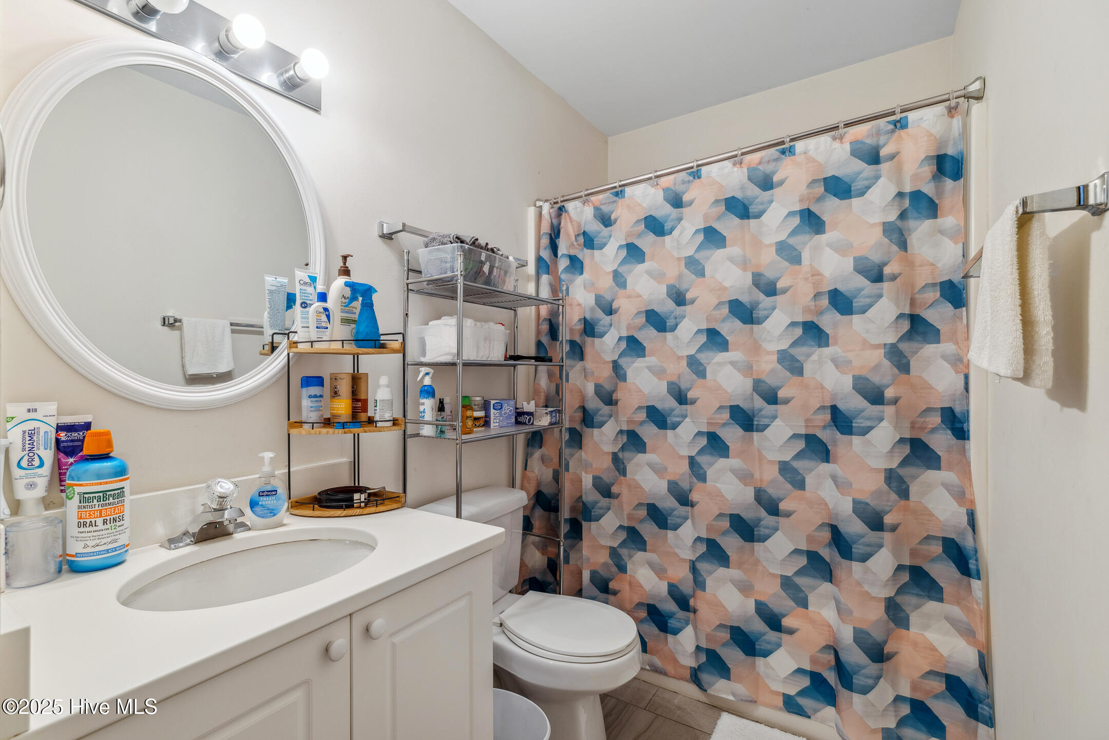 5057 Peachtree Avenue