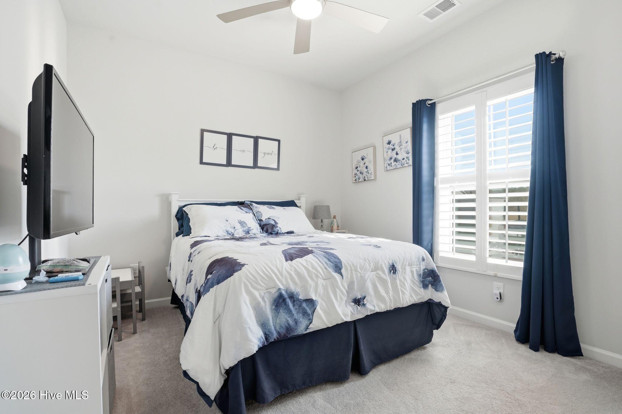 100560764 | Photo 24