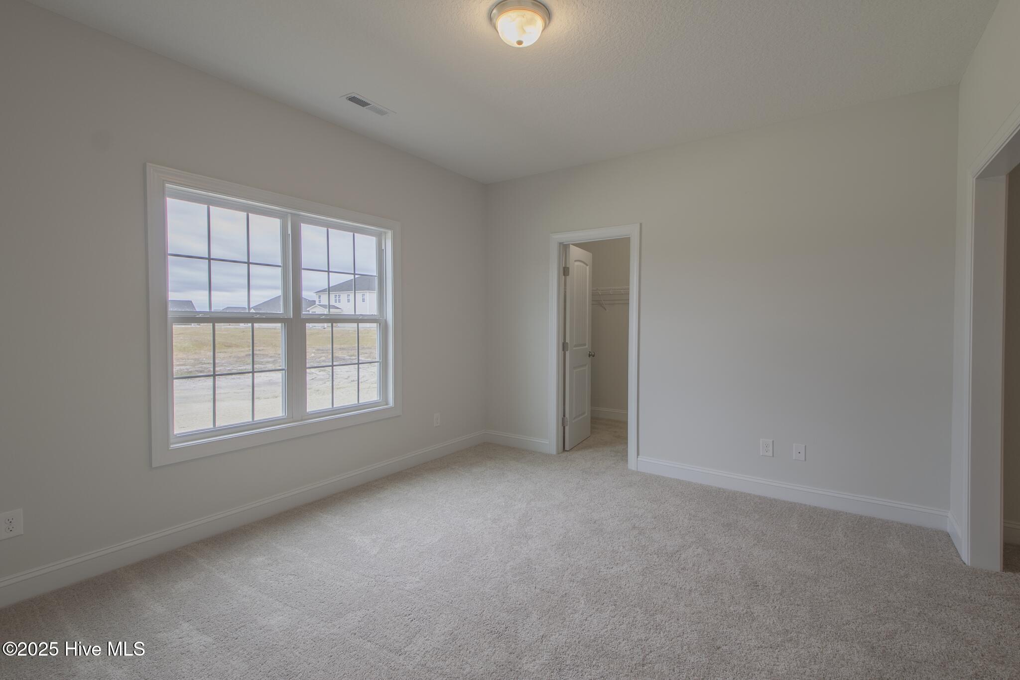 100497449 | Photo 28