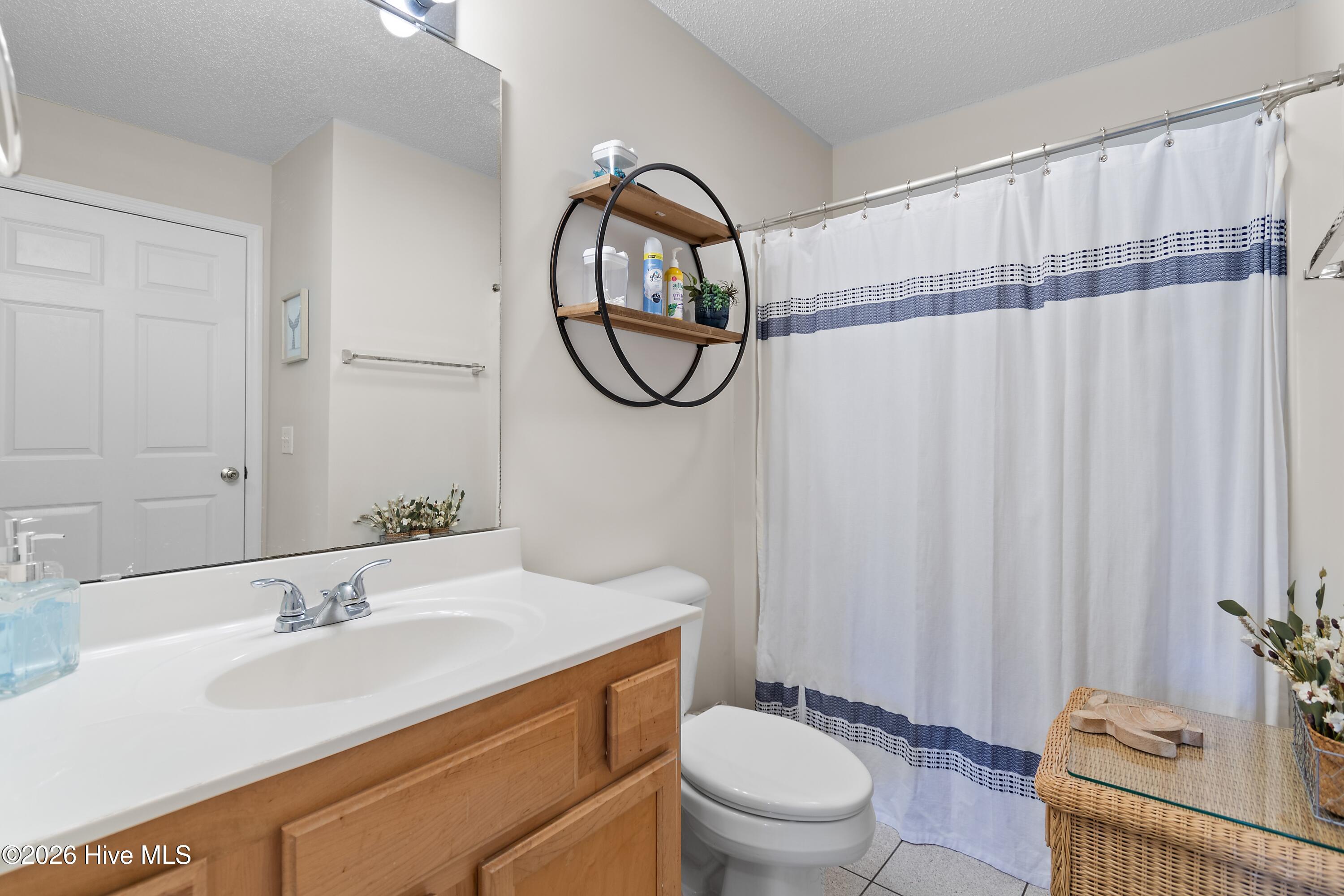 100563960 | Photo 15