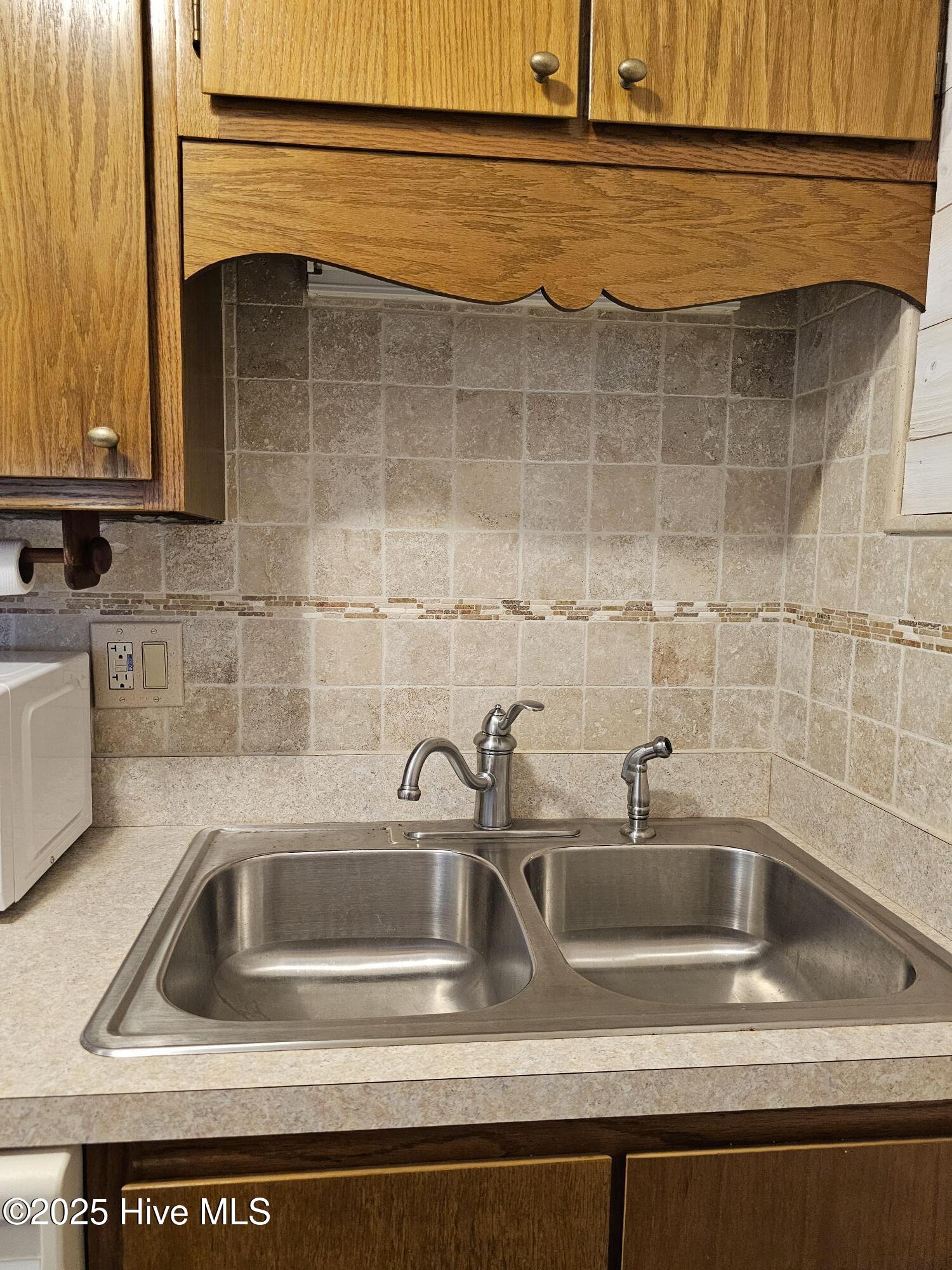 100537218 | Photo 20