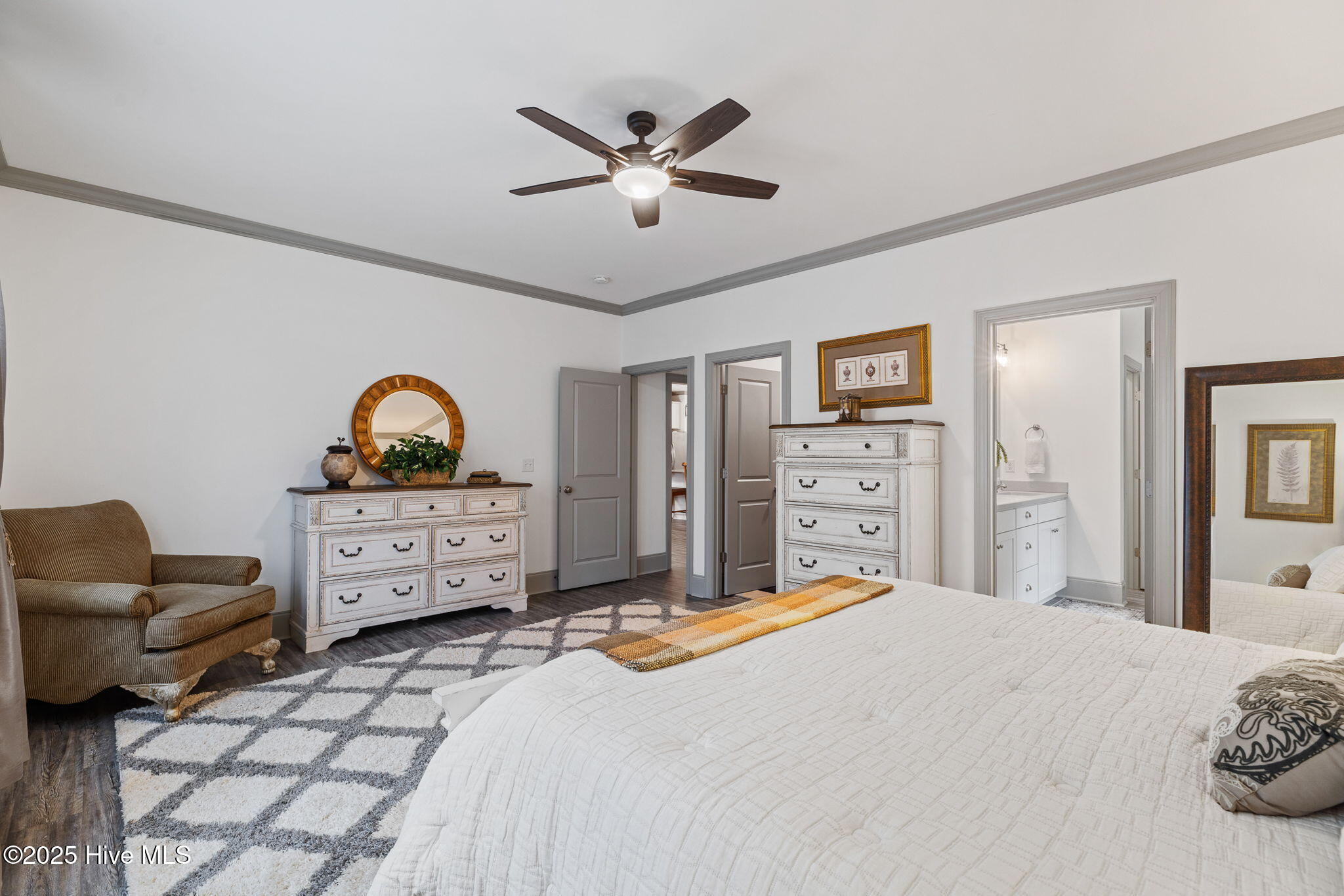 100541268 | Photo 29