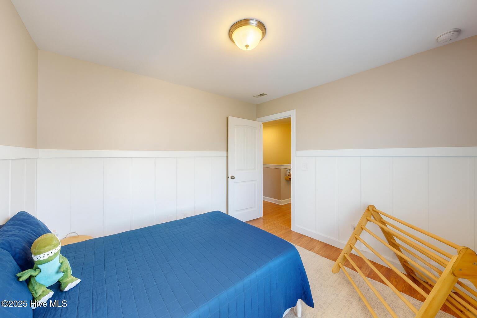 100526795 | Photo 55