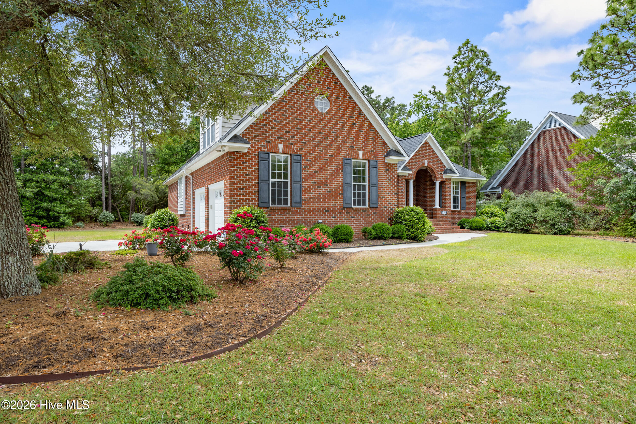 100564143 | Photo 42