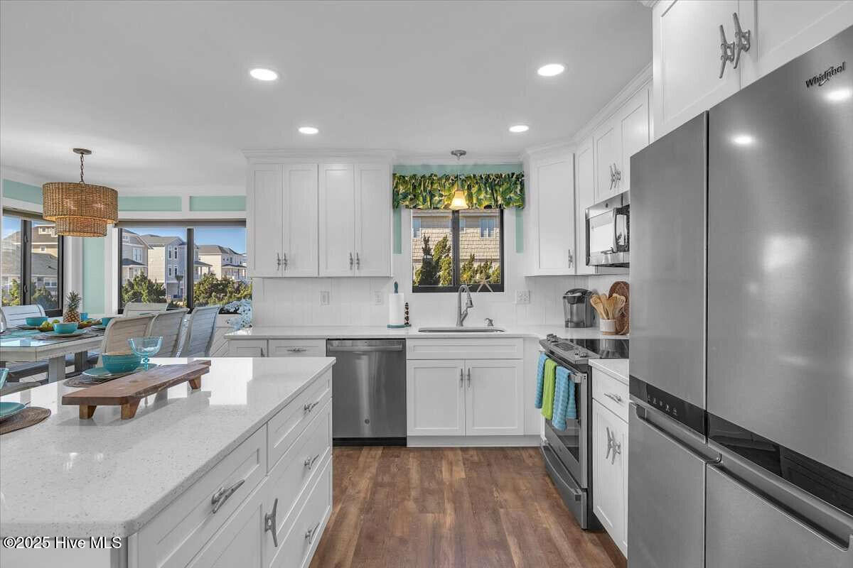 100546724 | Photo 16