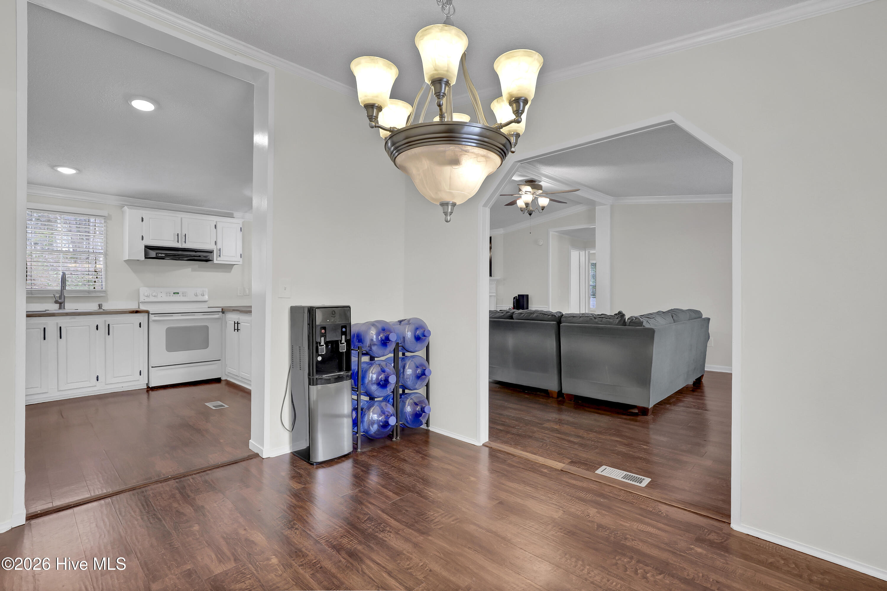 100558020 | Photo 30