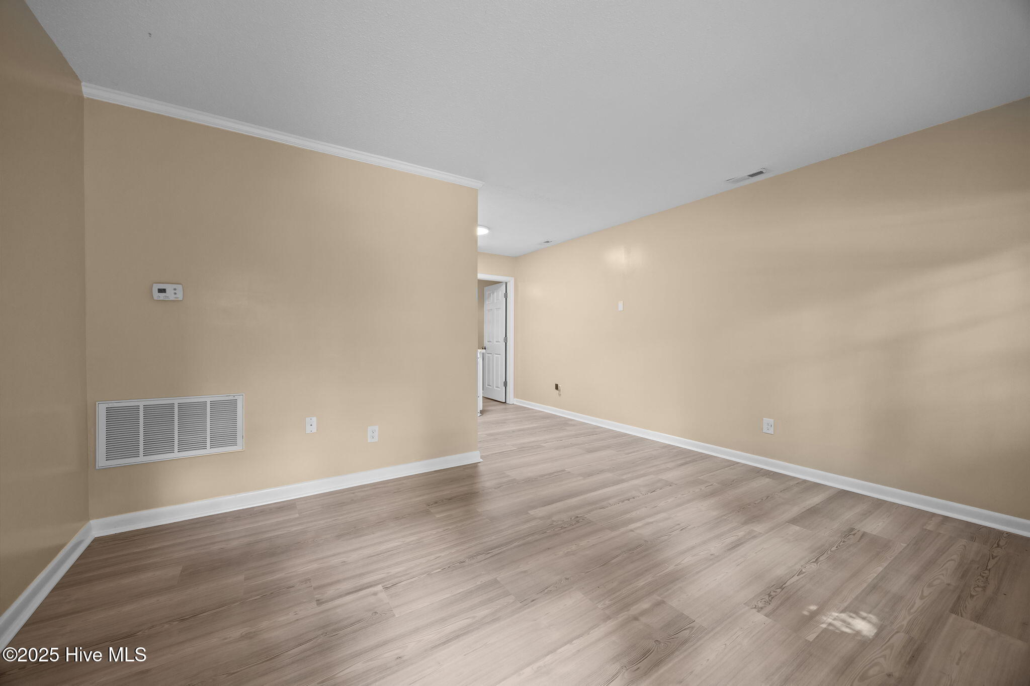 5-web-or-mls-1190 Gould Rd Unit4 3