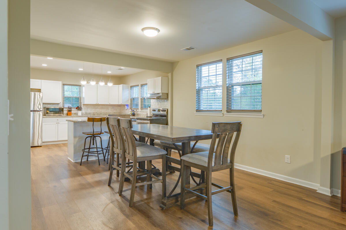 1877 Dining 1 WEB