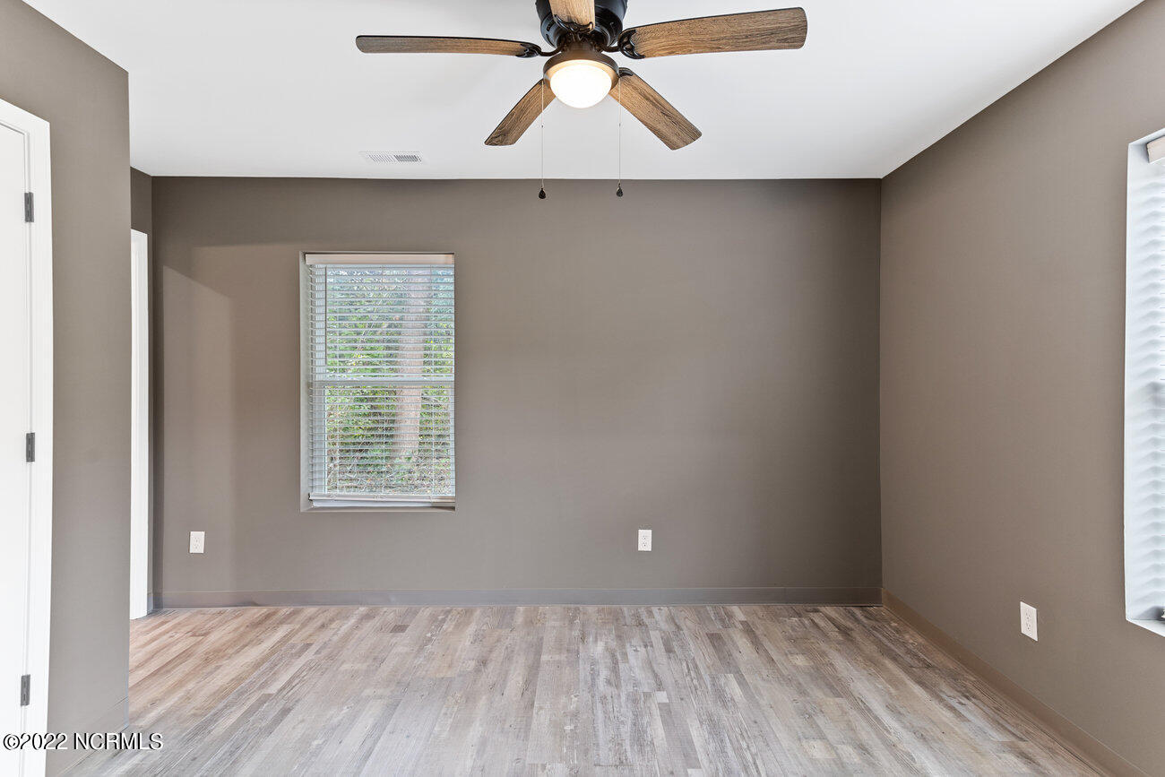 100492638 | Photo 15