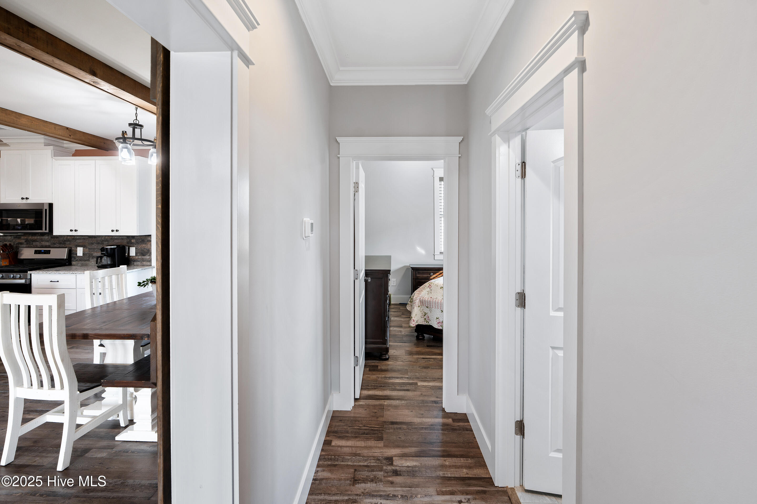 100531551 | Photo 28