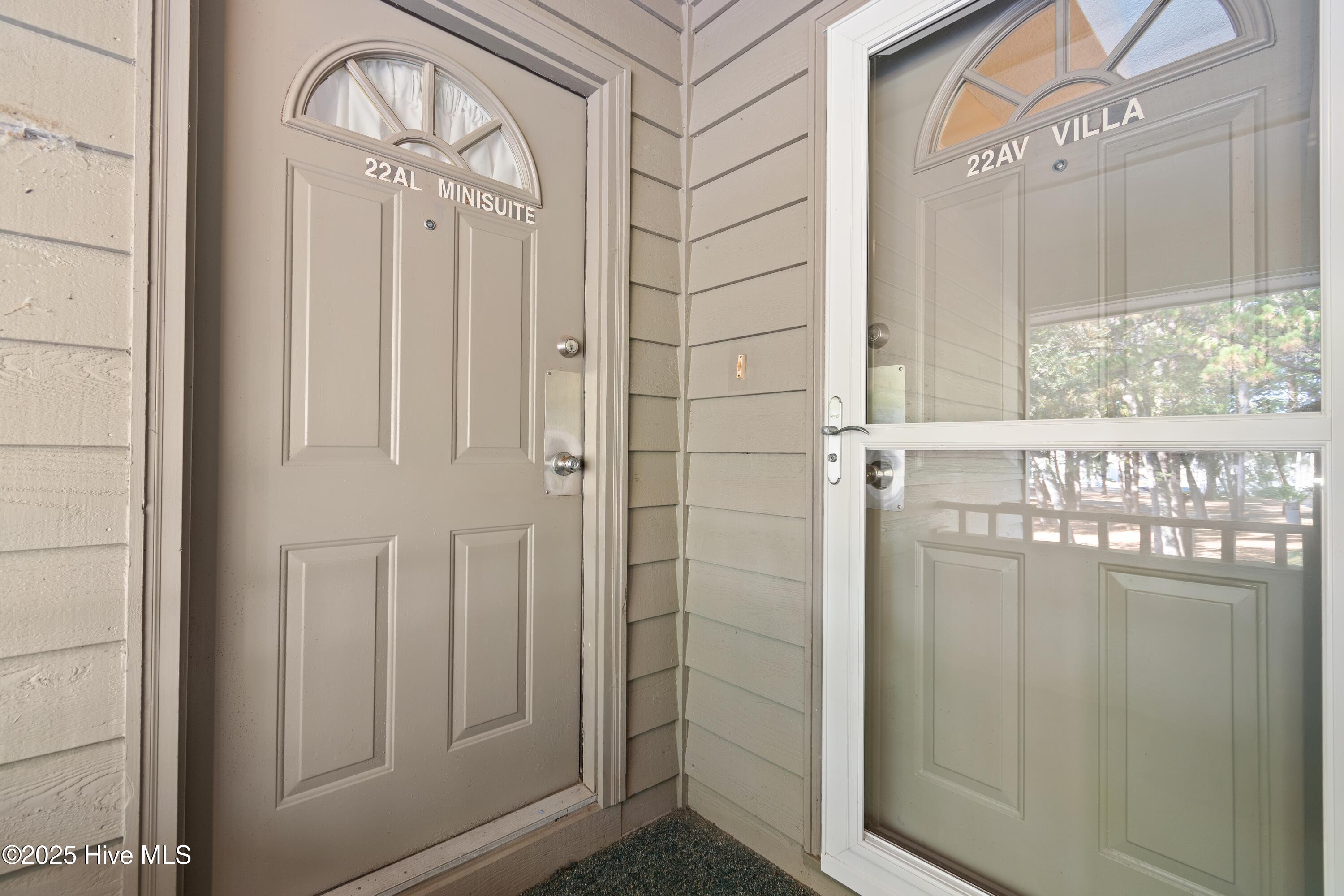 100544221 | Photo 28