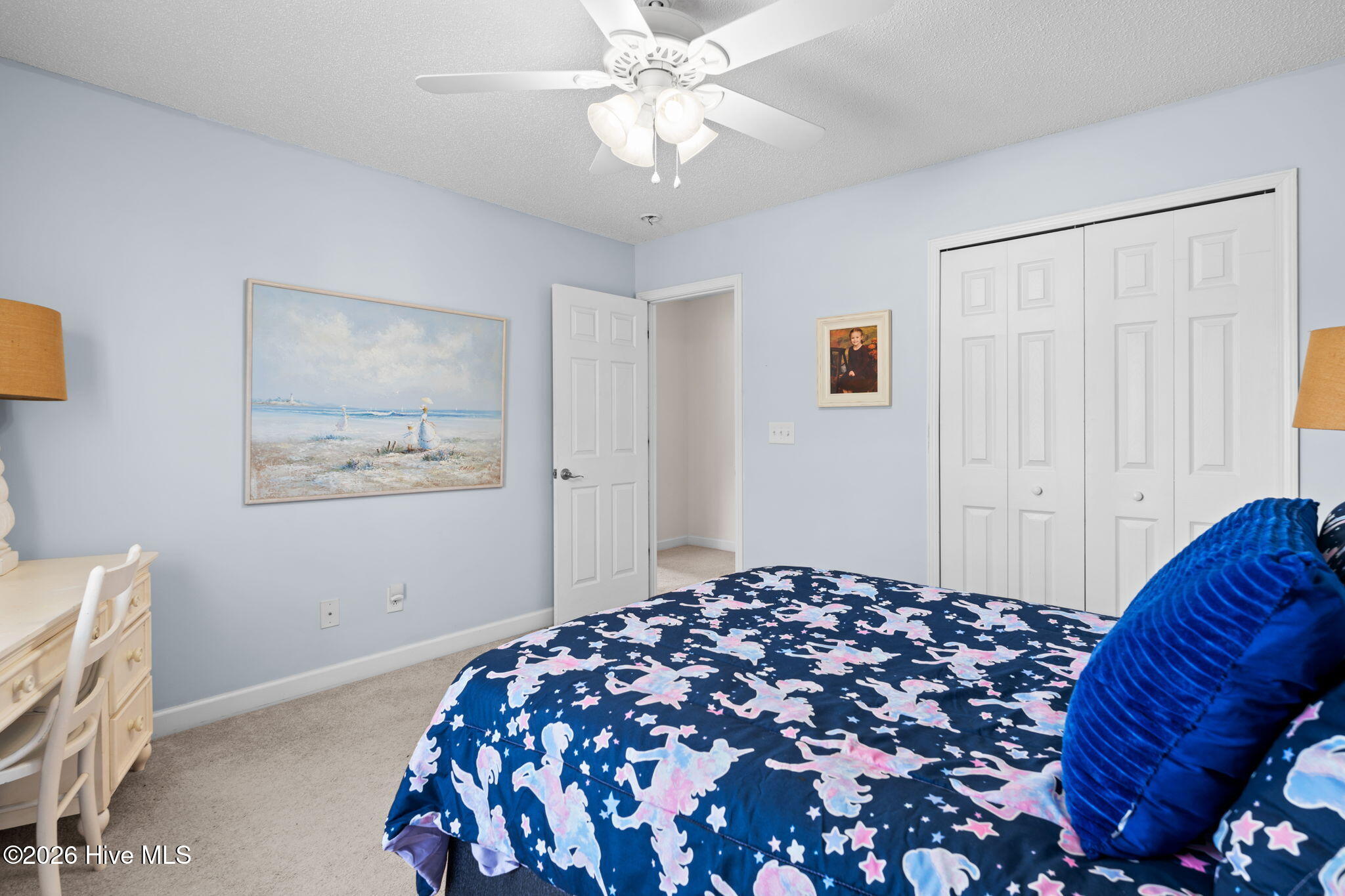 100570375 | Photo 34