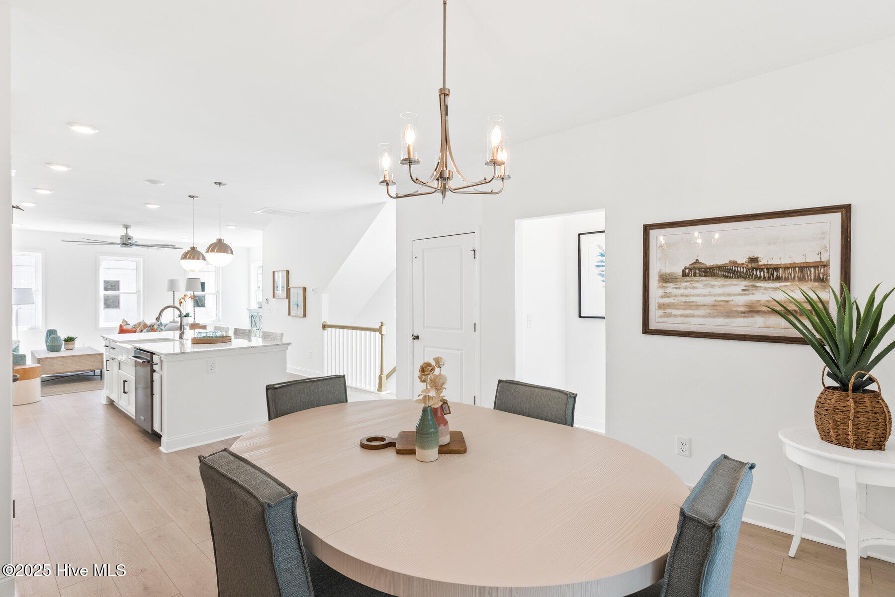 100499028 | Photo 20