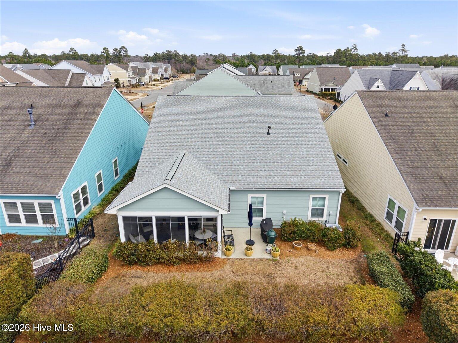 100558980 | Photo 45