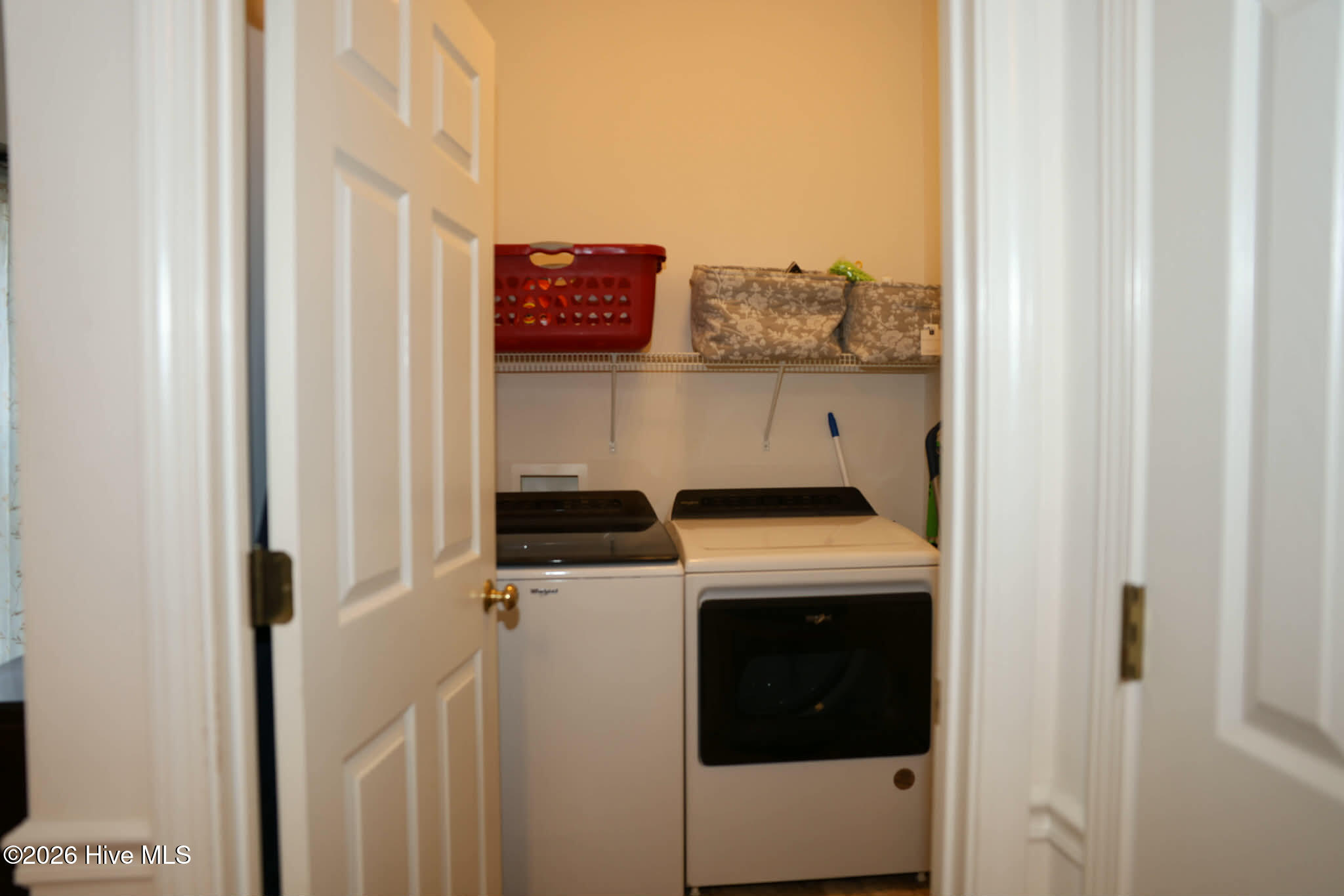 100548456 | Photo 28