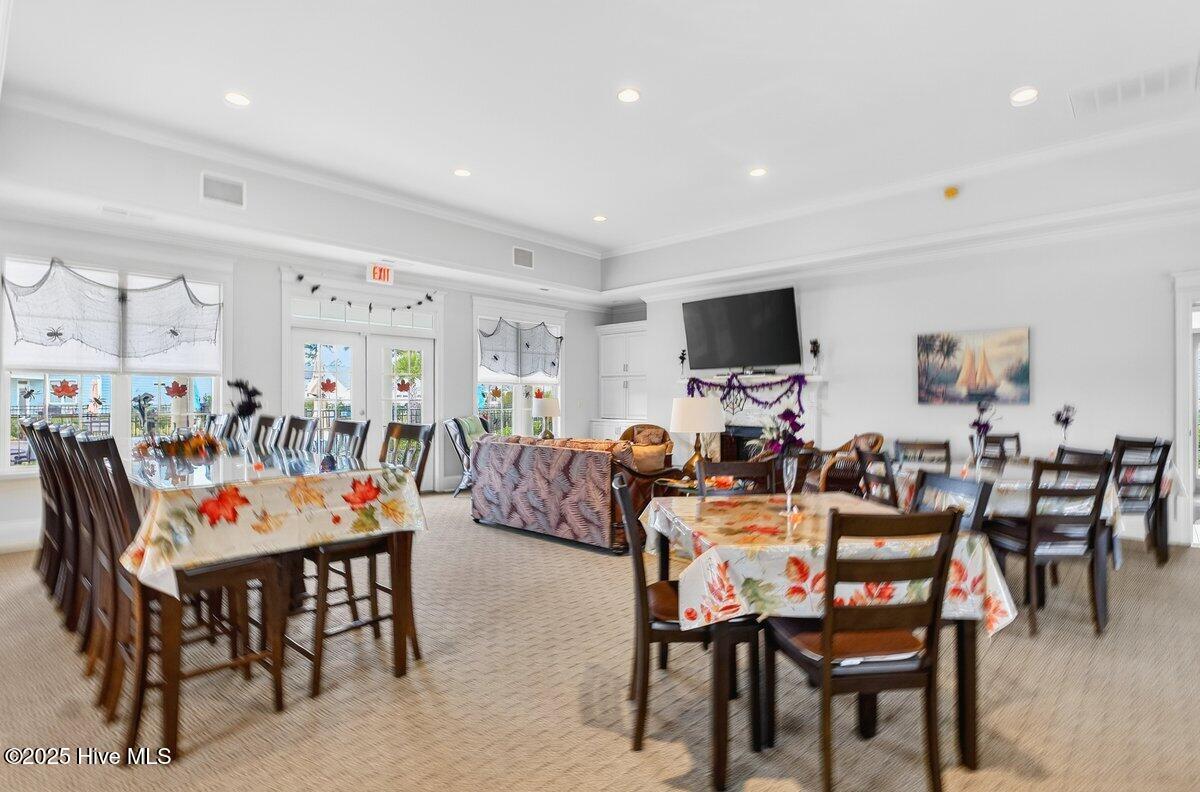 100491701 | Photo 62