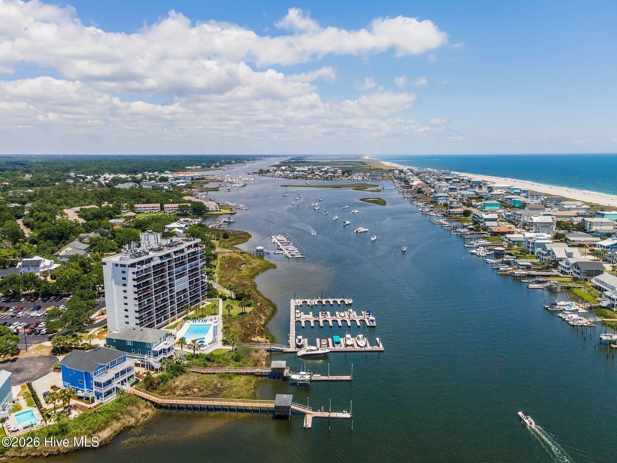 100560958 | Photo 37