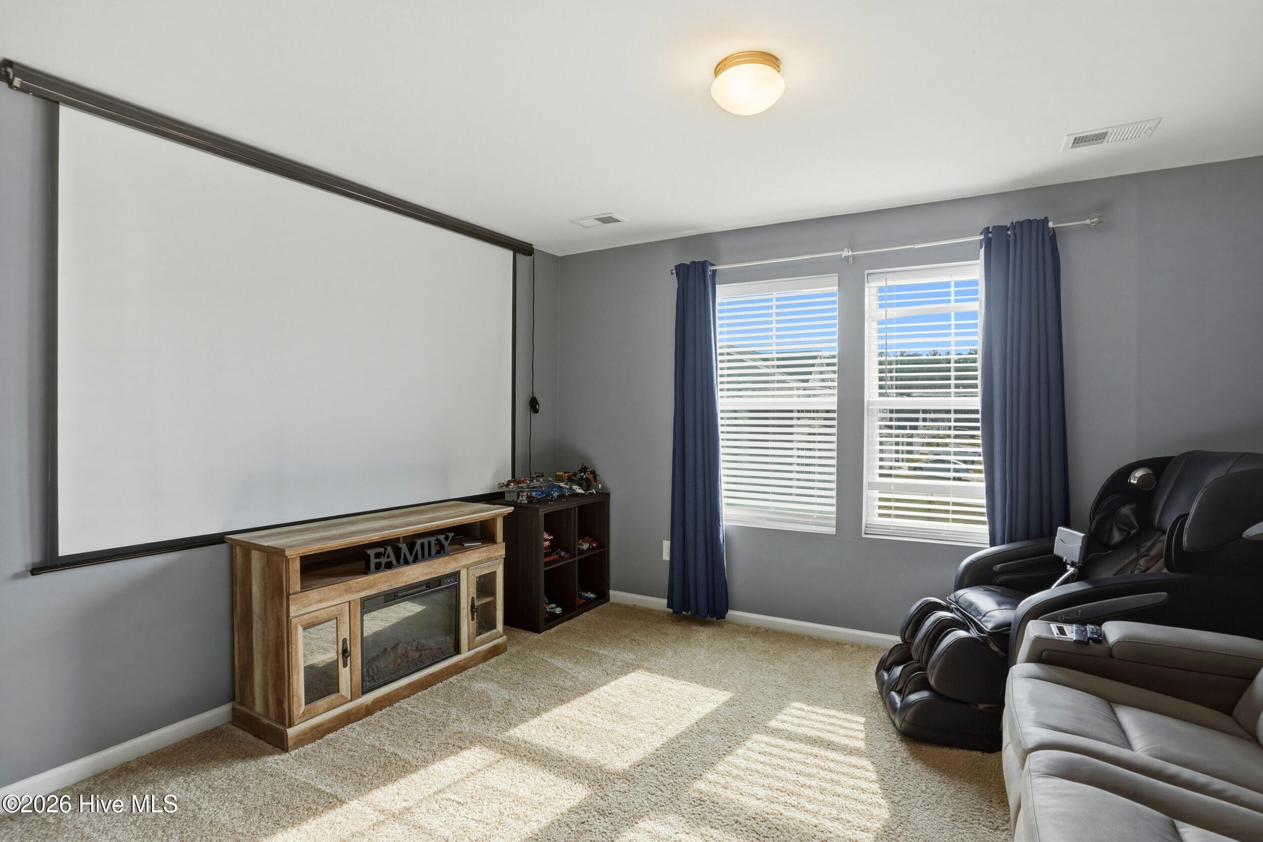 100556513 | Photo 28