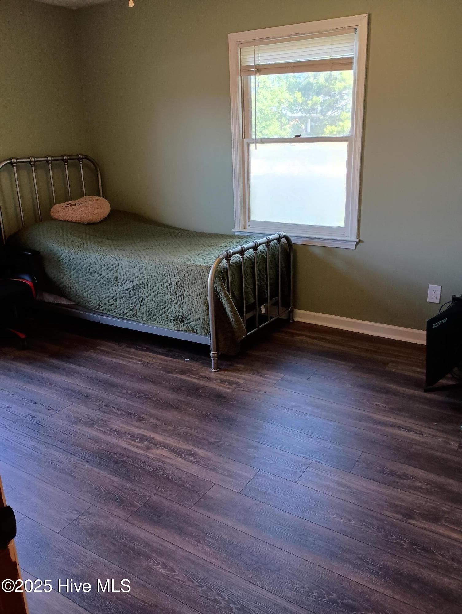 100529297 | Photo 12