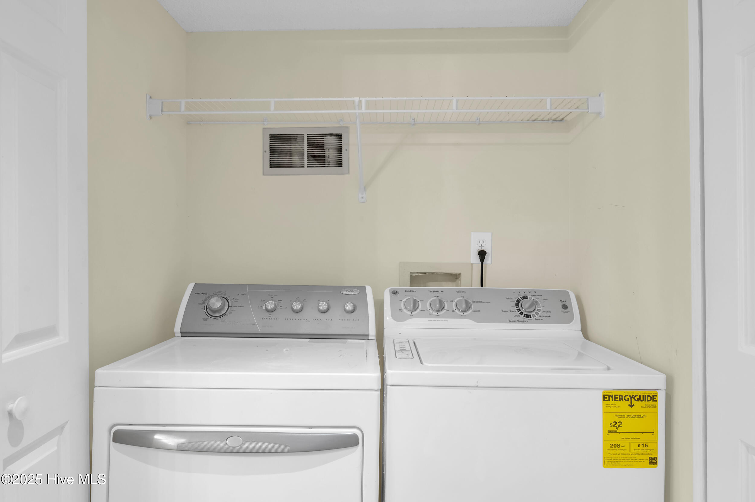 100546535 | Photo 36