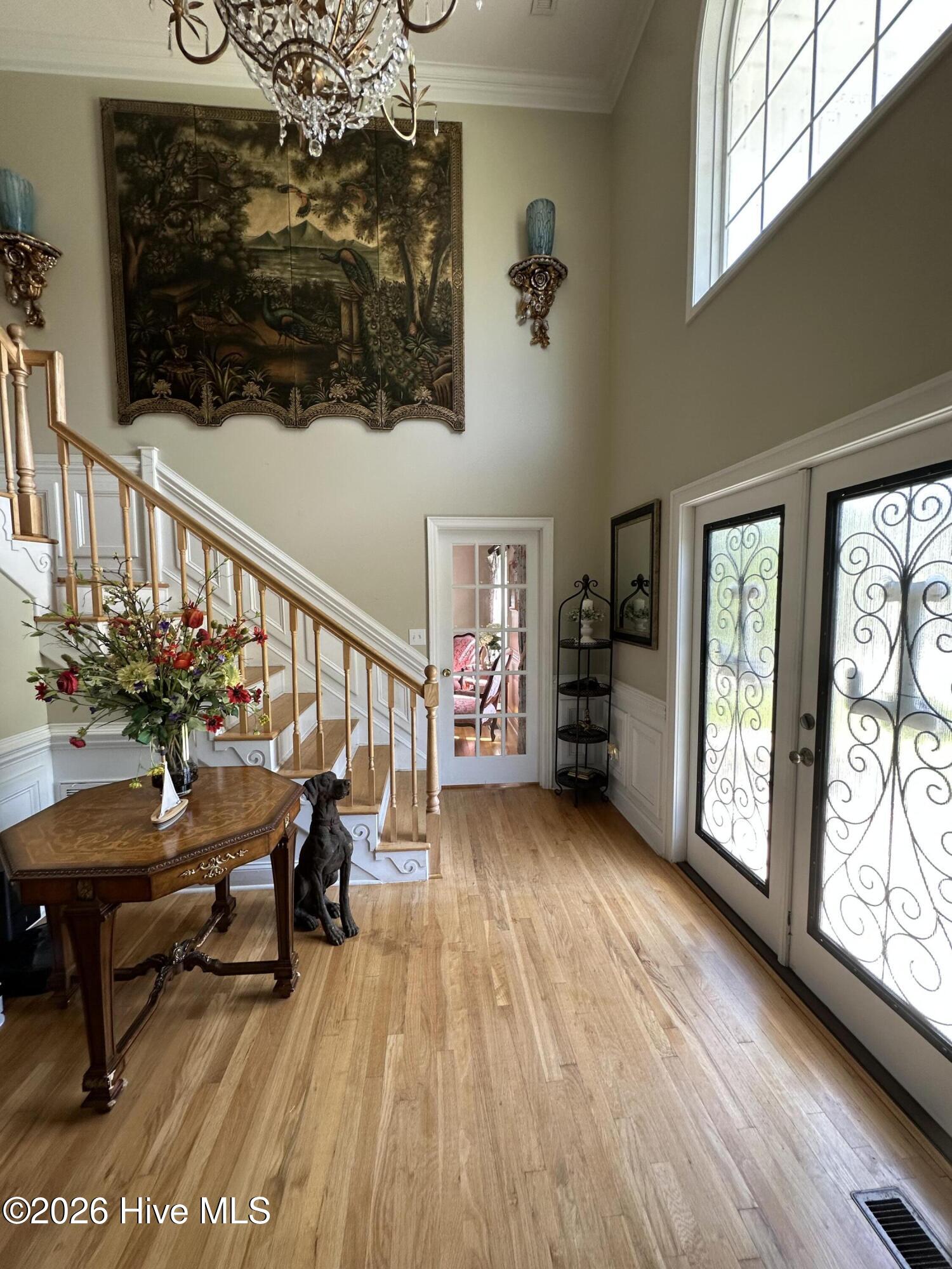 100552030 | Photo 45