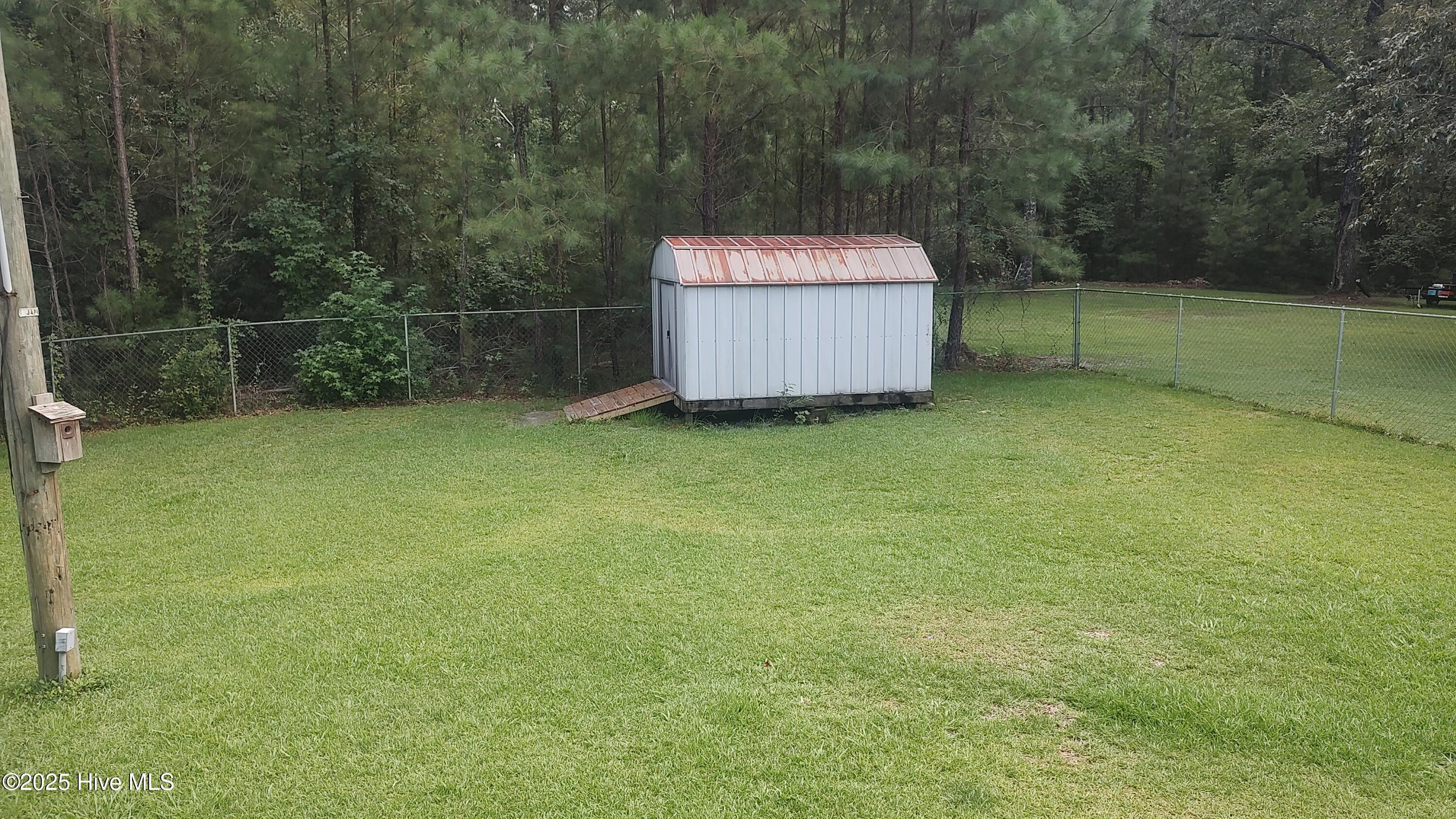 100519337 | Photo 18