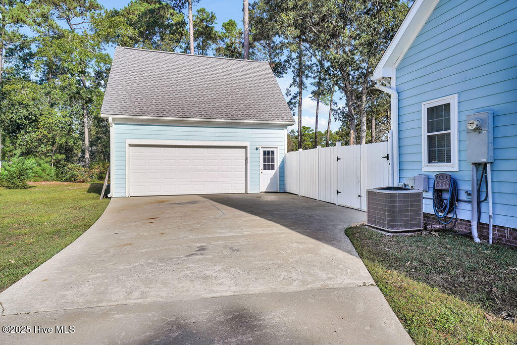 6472 Rolling Run Road, Southport, NC 28461 – photo 3: 6472RollingRun-3