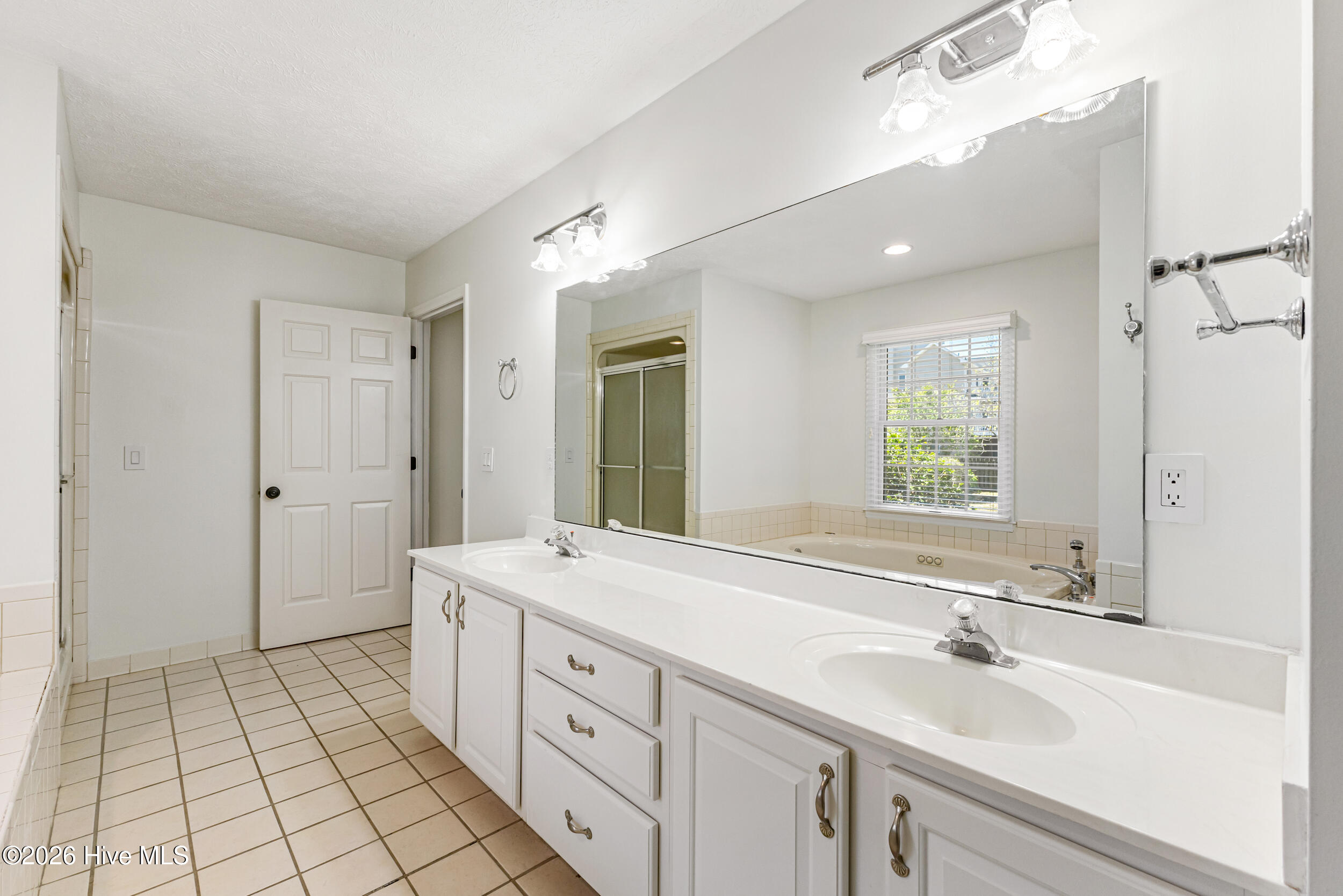 137 River Oaks Drive, Wilmington, NC, 28412