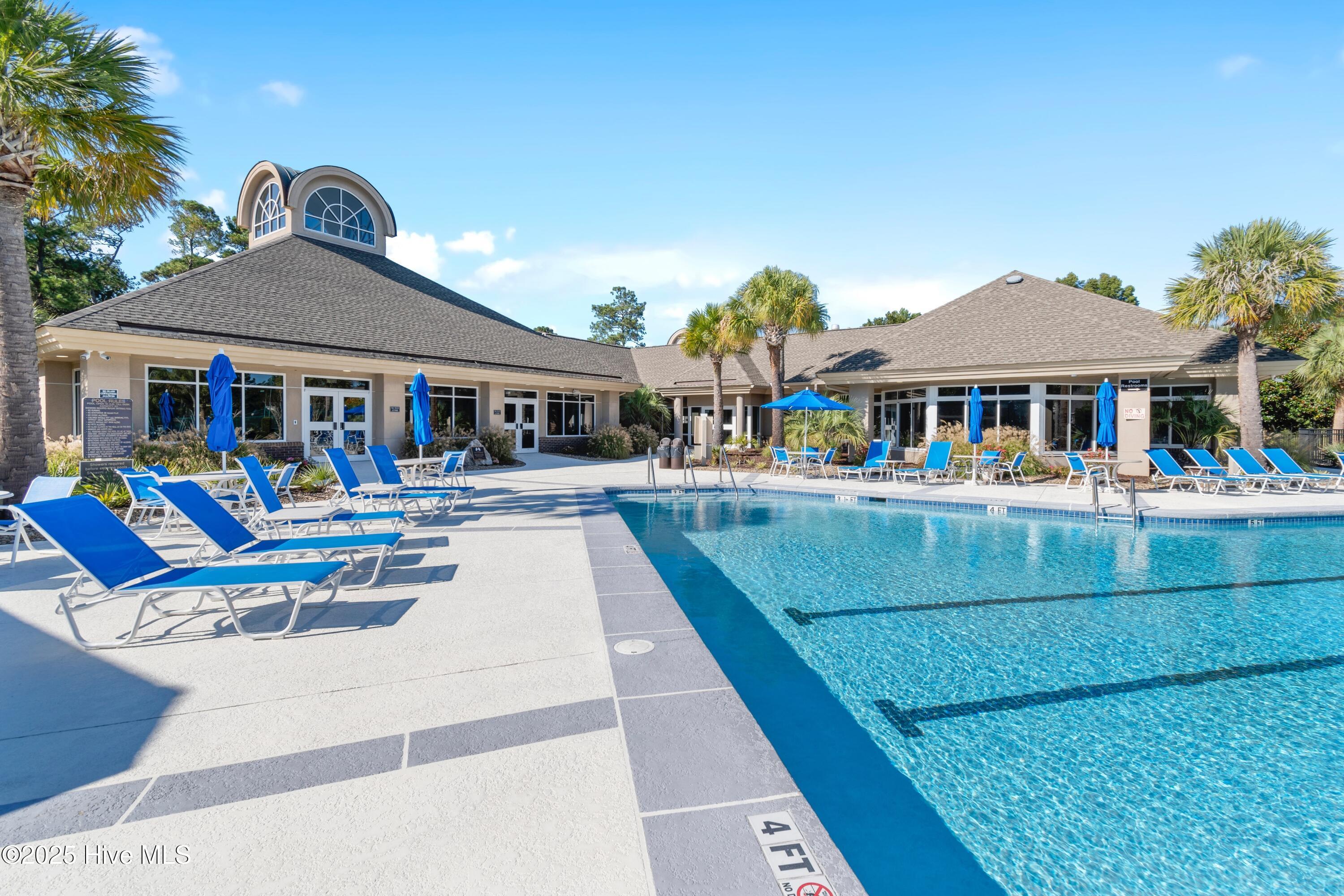 100518411 | Photo 71