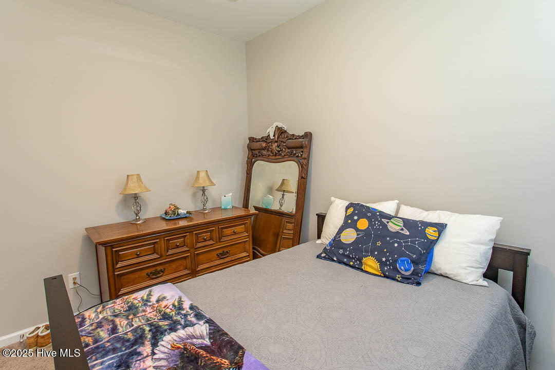 100529598 | Photo 25