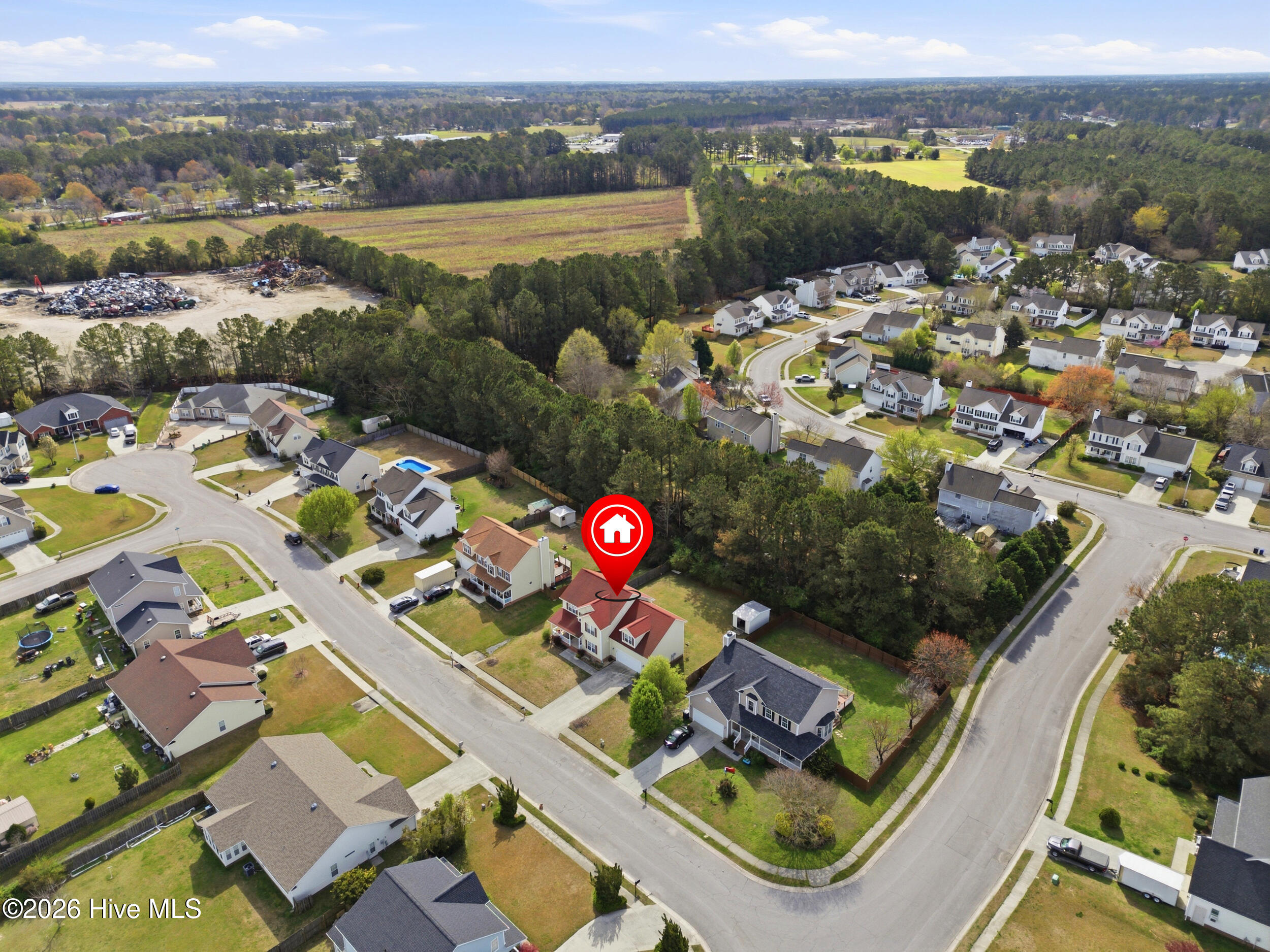 100561590 | Photo 28