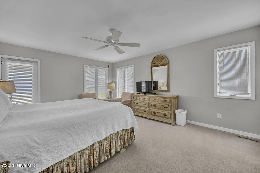 100566838 | Photo 16