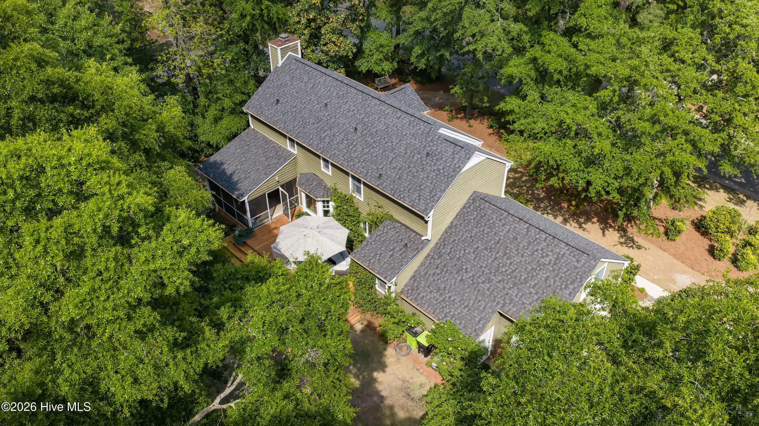 100569392 | Photo 52