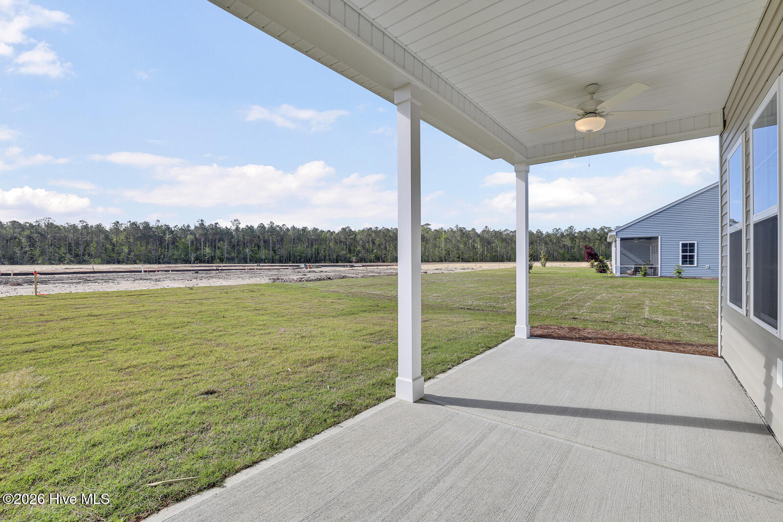 100550111 | Photo 24