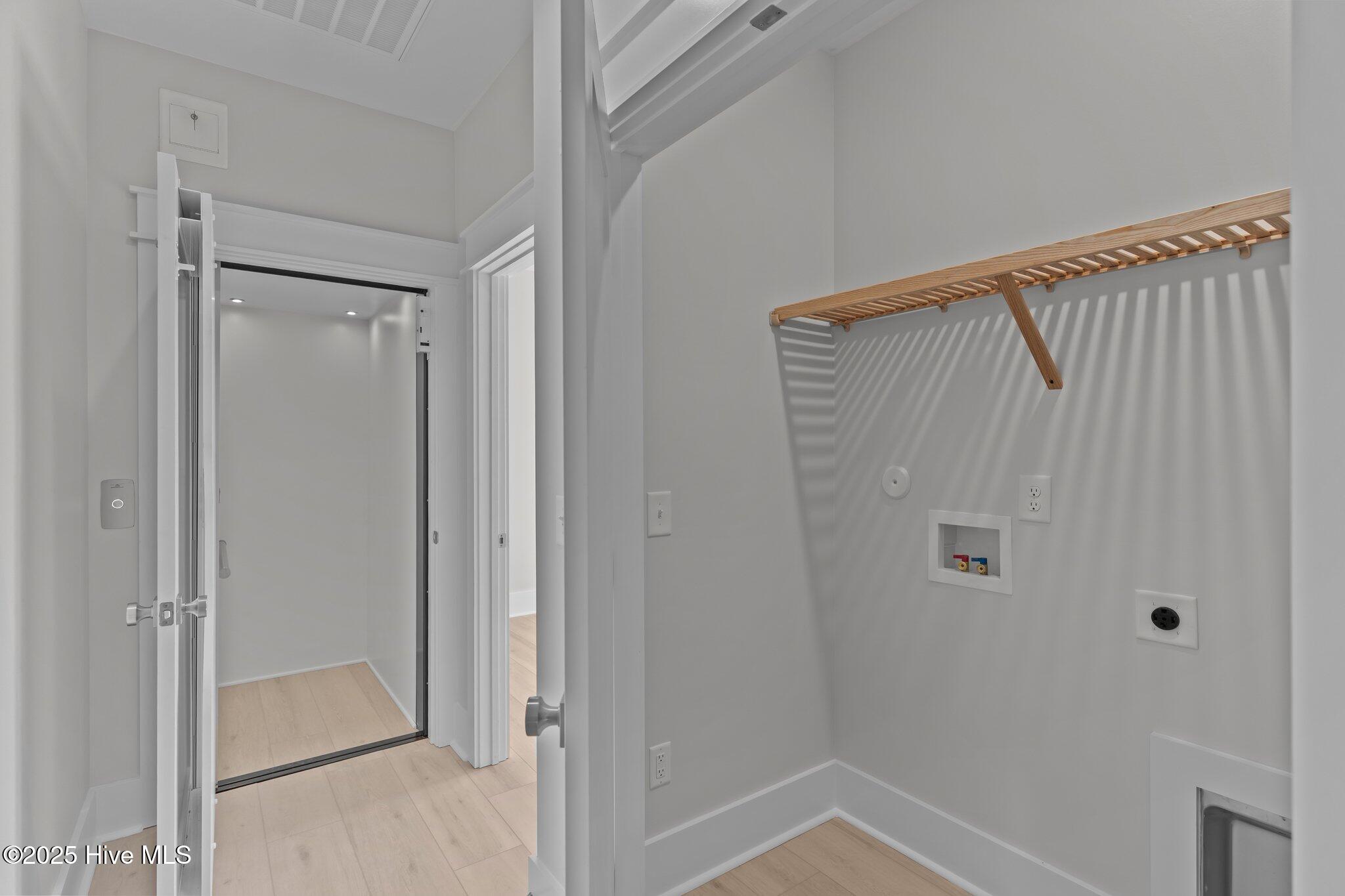 100515159 | Photo 25