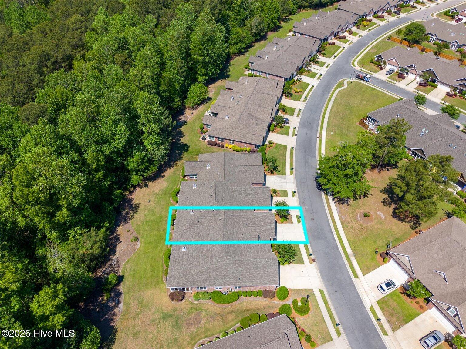 100568811 | Photo 41