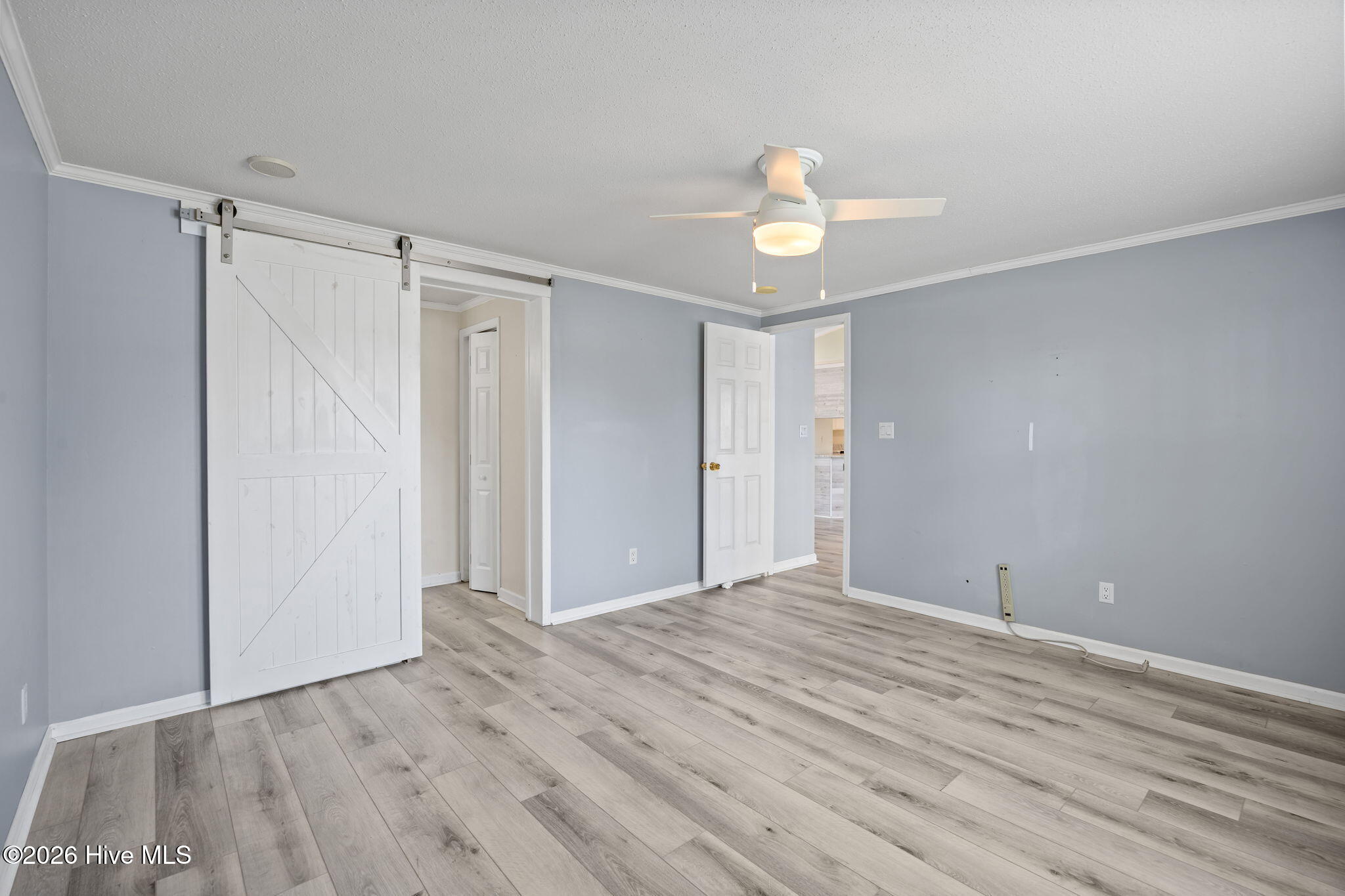 100564707 | Photo 27