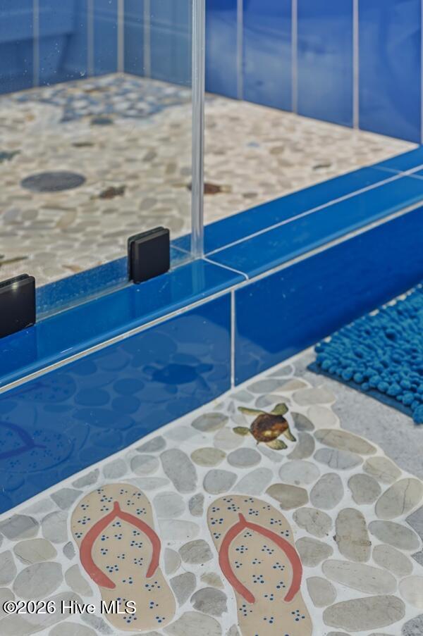 100555681 | Photo 46