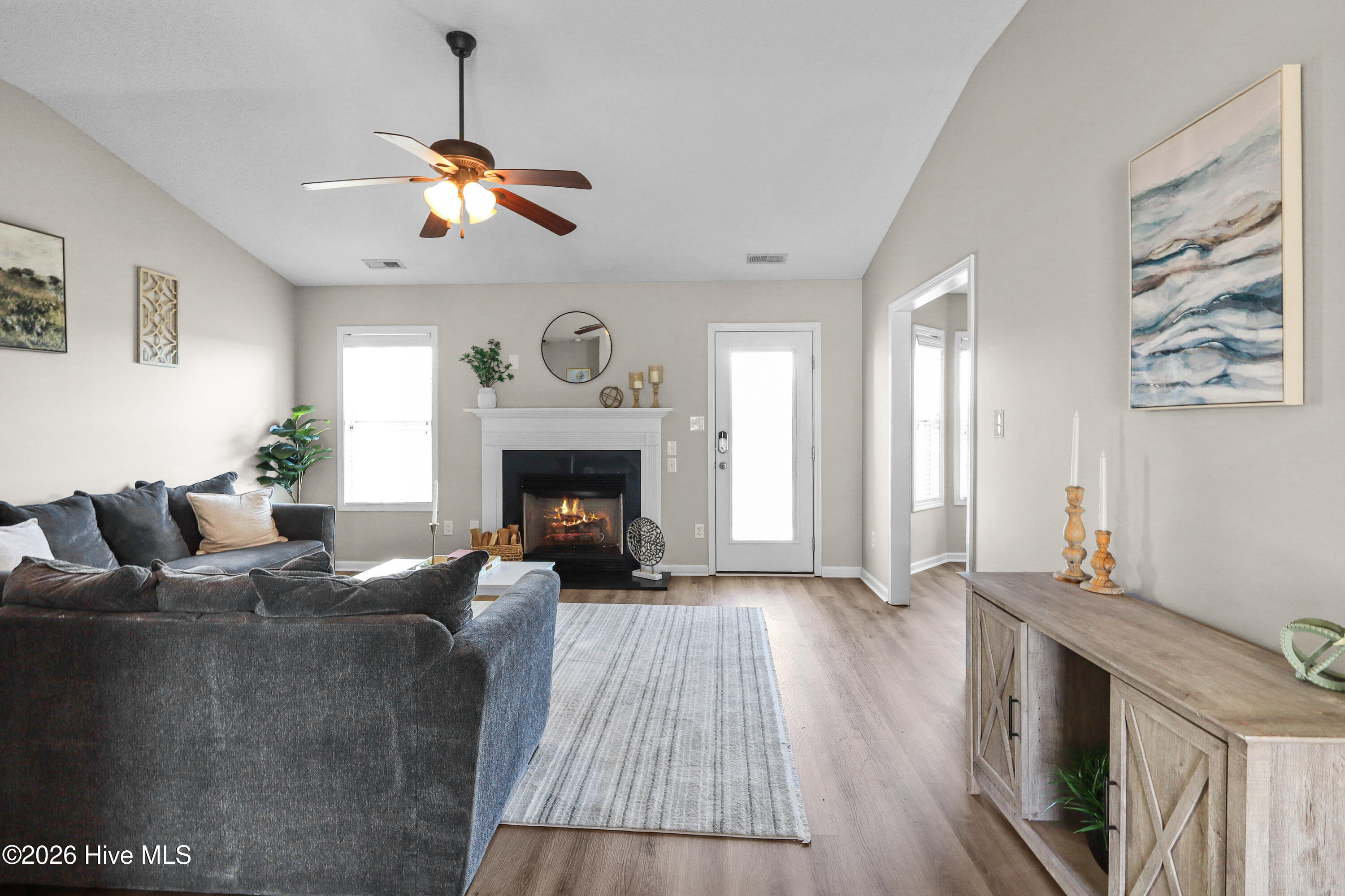 100554505 | Photo 12