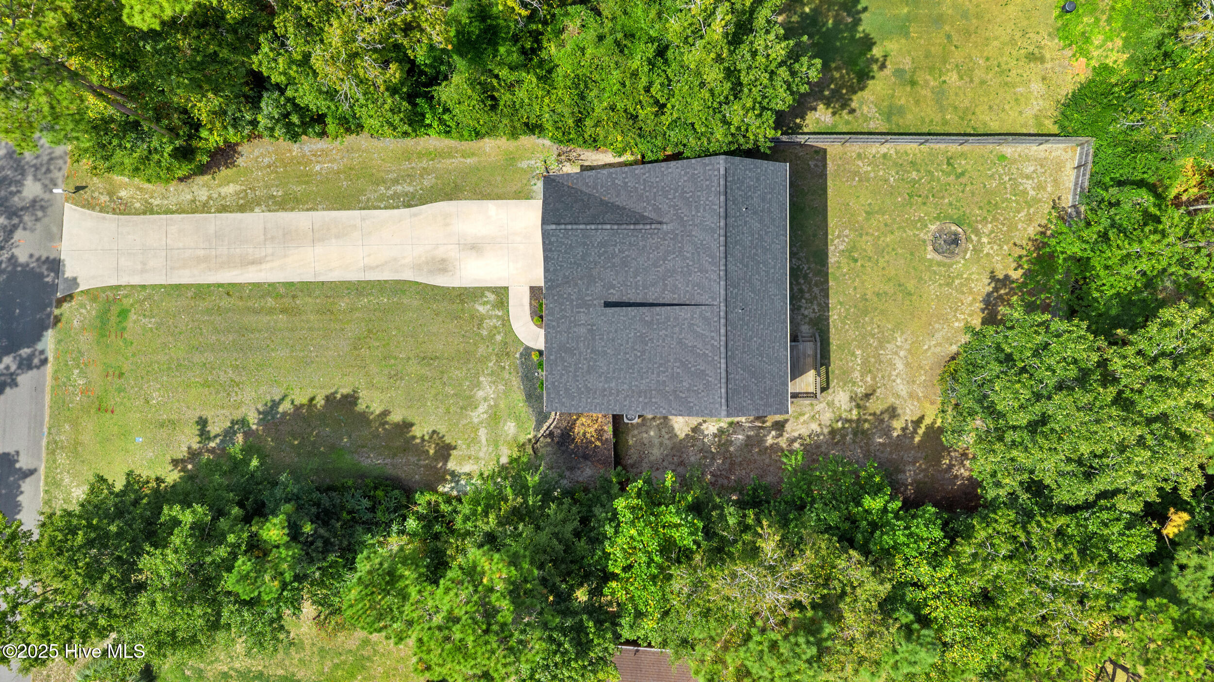 100533307 | Photo 46