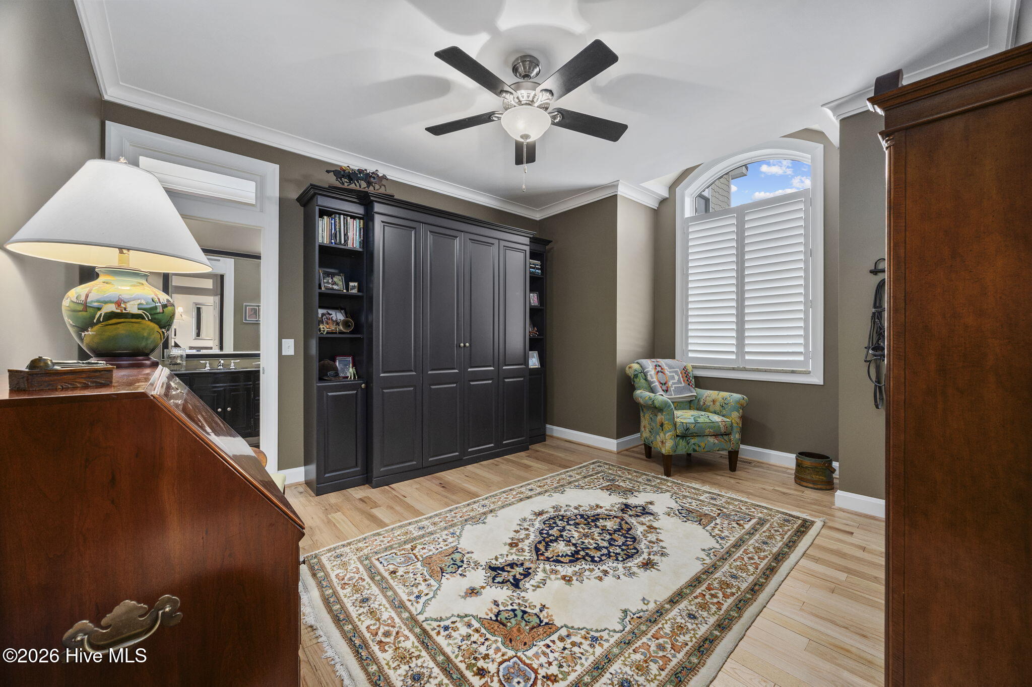 100553128 | Photo 35