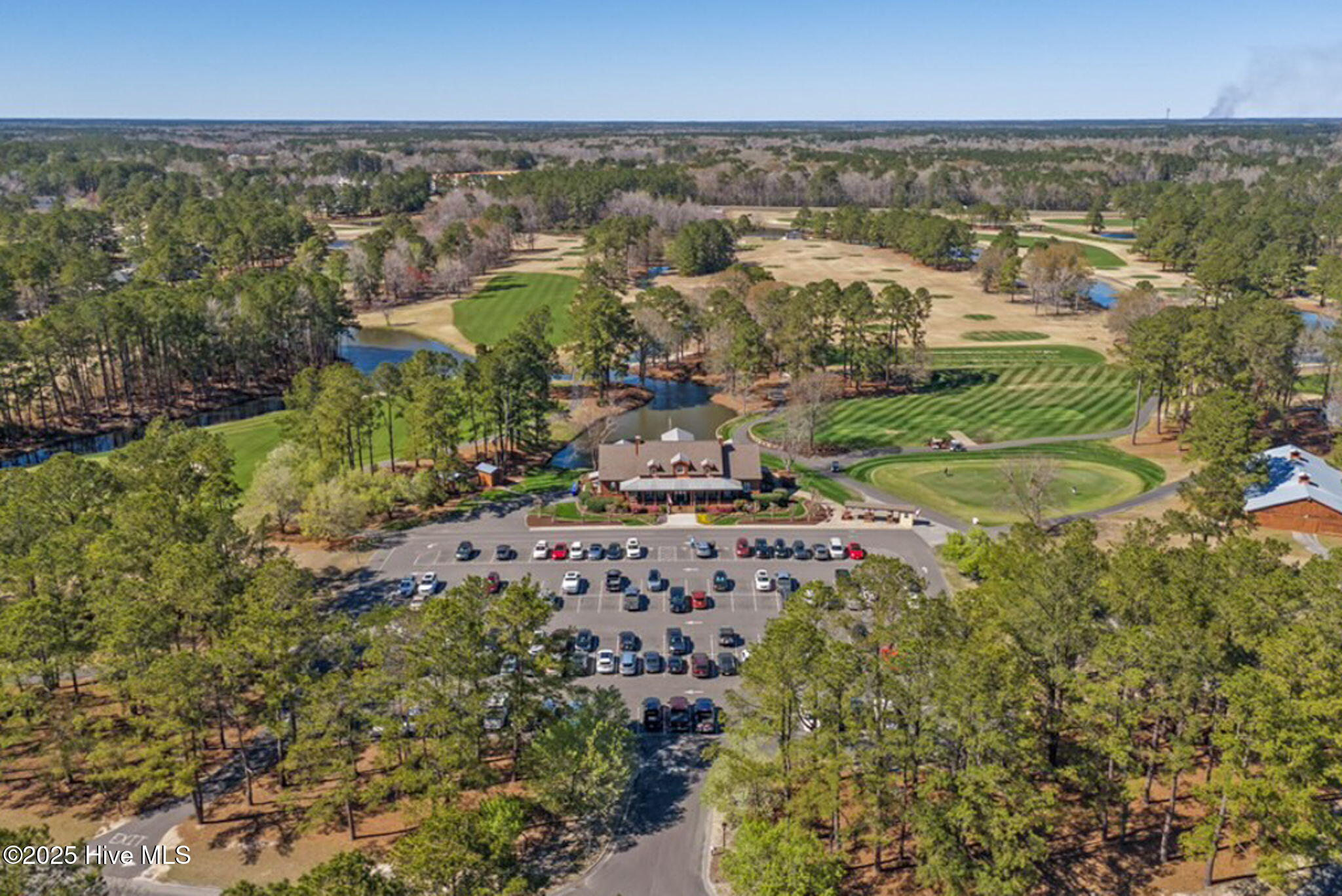 100519140 | Photo 35