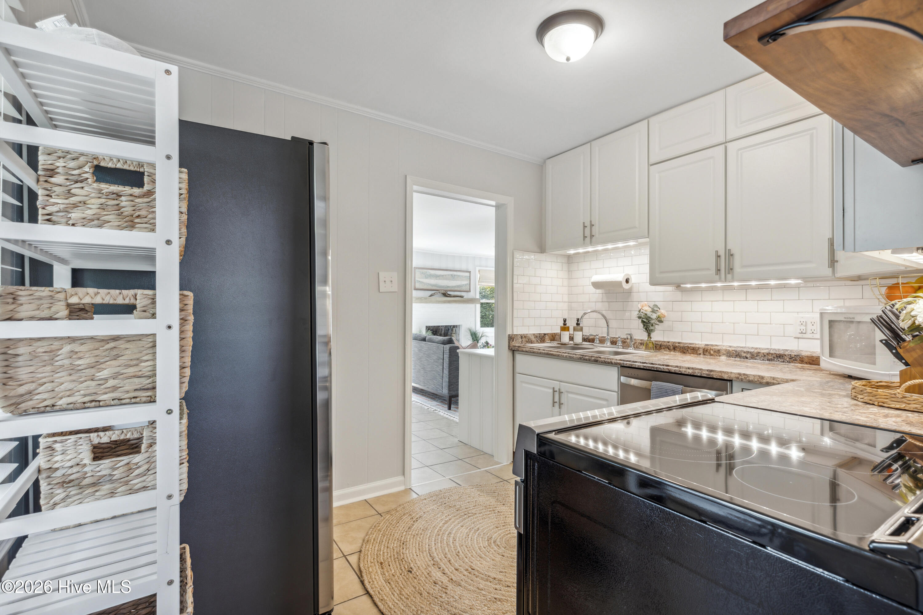 100569125 | Photo 13