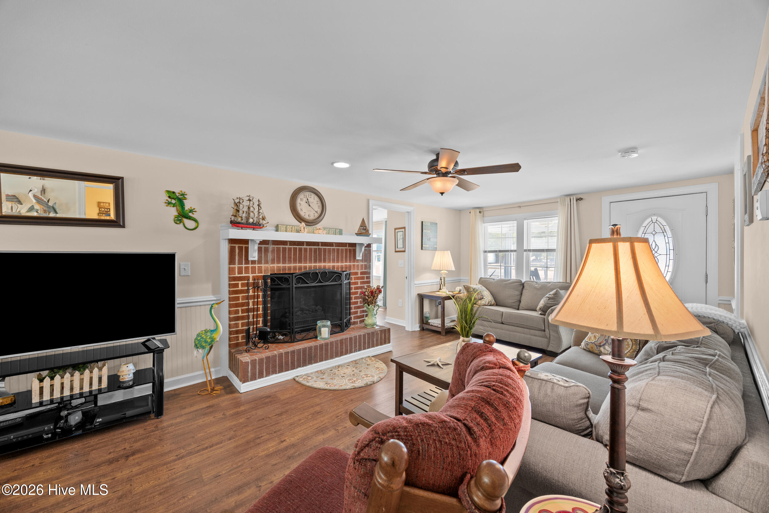 100567287 | Photo 11